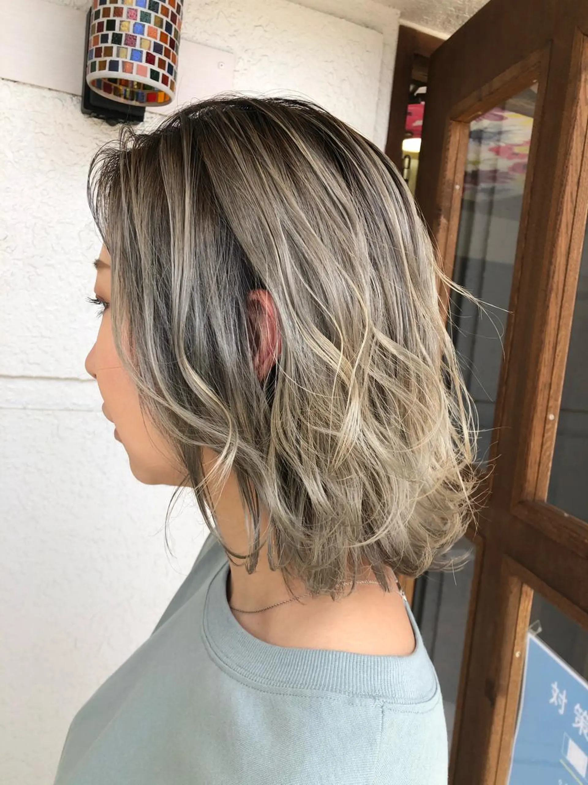 ショート カラー ベージュカラー ホワイトベージュ ヘアカラー レイヤーカット匠 イソザキノリユキのヘアスタイル