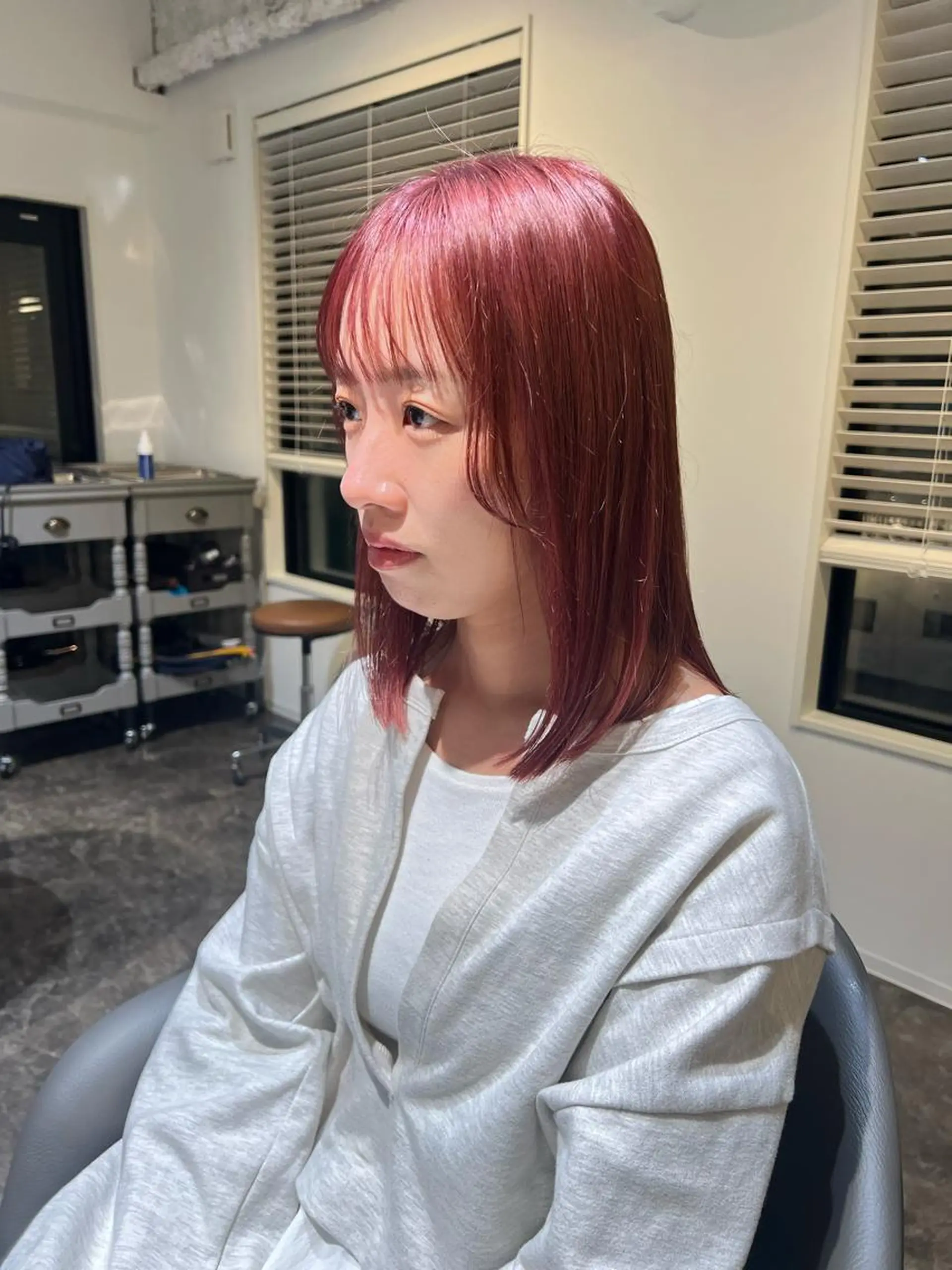 ミディアム ヘアカラー トリートメント Okano Mahoのヘアスタイル