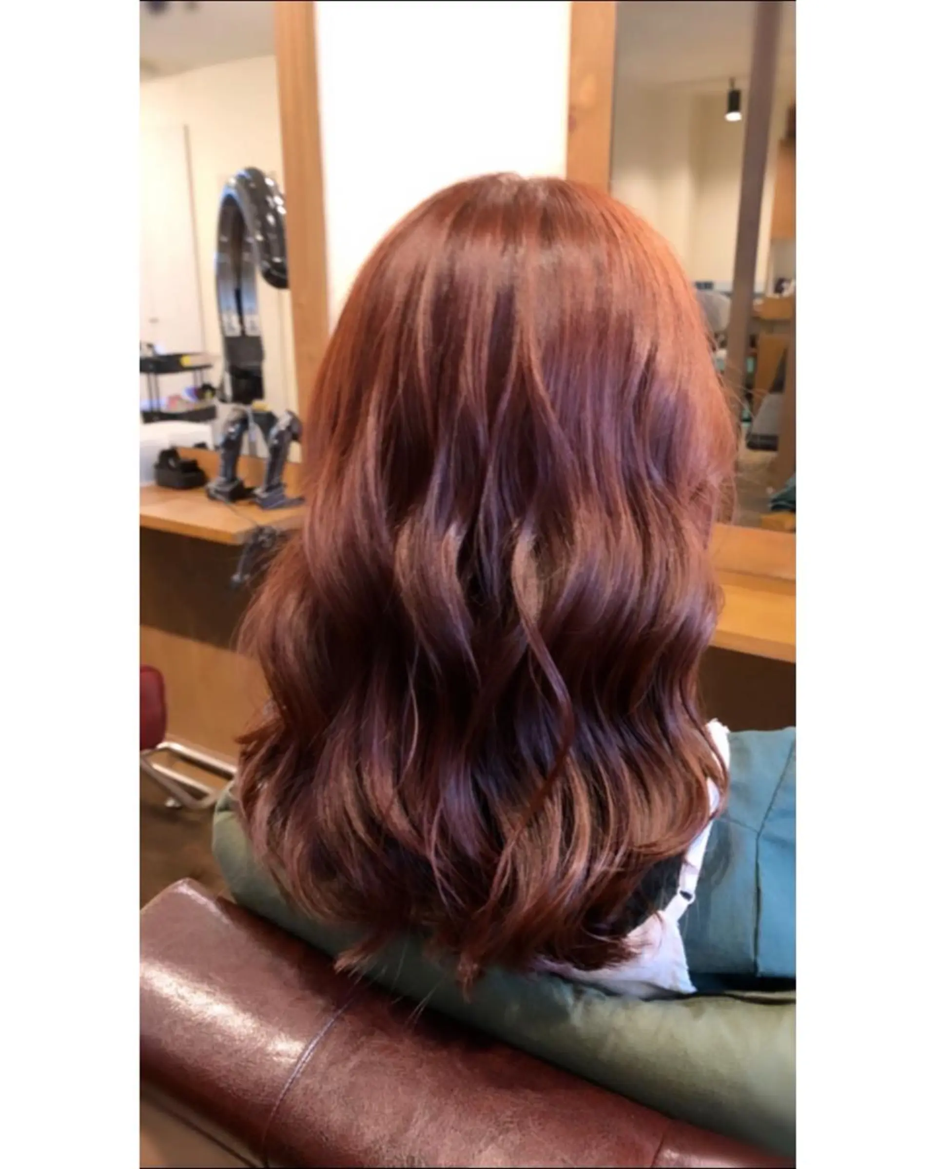 ミディアム カラー ブリーチ 透明感カラー LUCIA所属・透明感カラー/ブリー チ無し/瀧田恭平のヘアスタイル