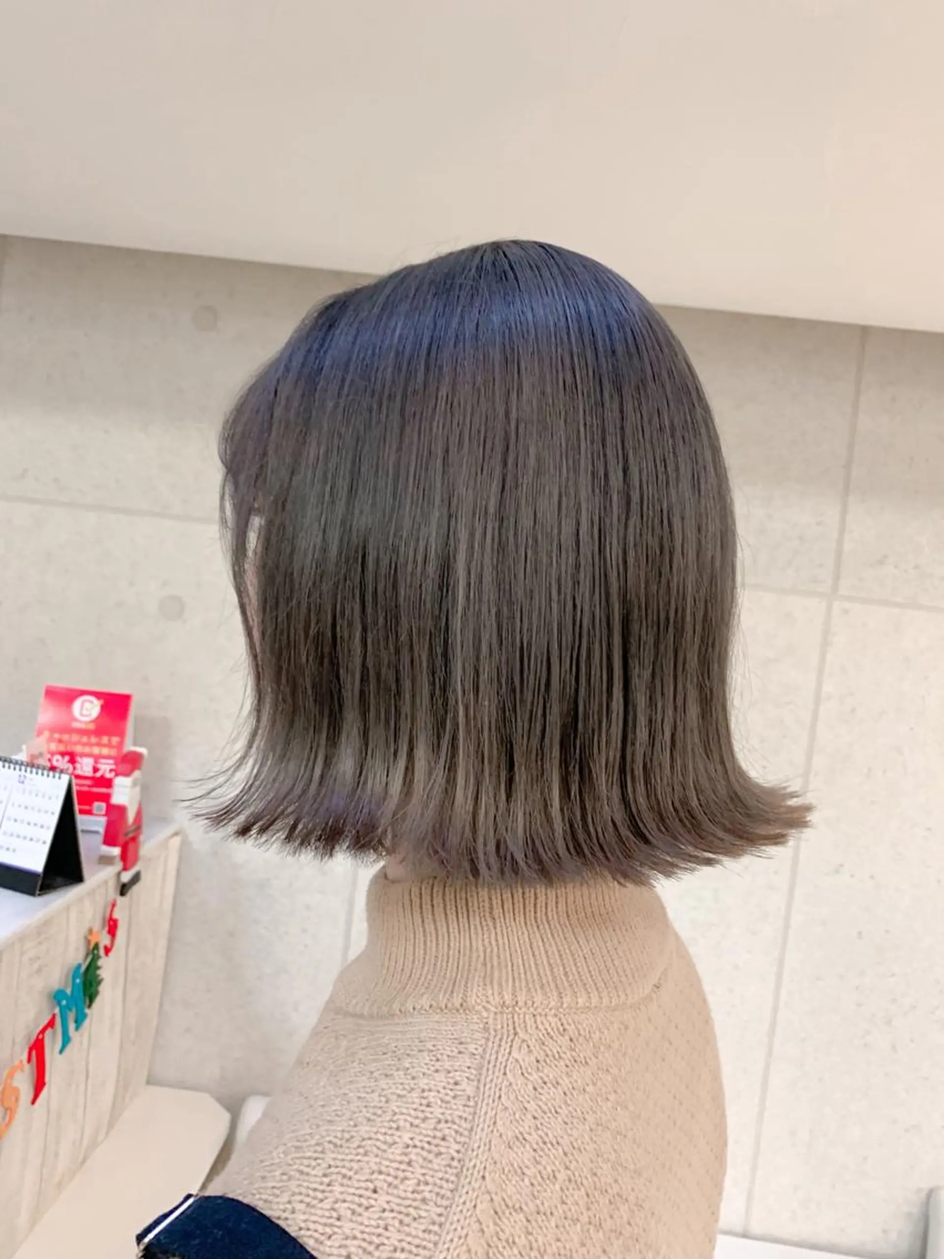 ミディアム カラー グレージュ カット ヘアカラー トリートメント お悩み解決✨ ASAMIのヘアスタイル