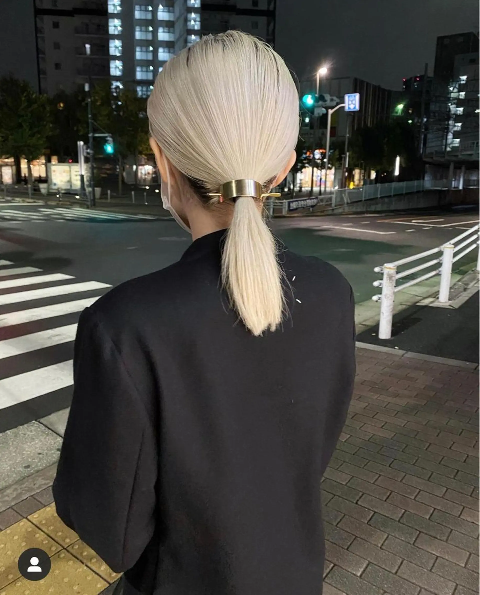 ミディアム カラー ヘアアレンジ ブロンド ホワイトブロンド 【姫カット】 ナカムラコウキのヘアスタイル