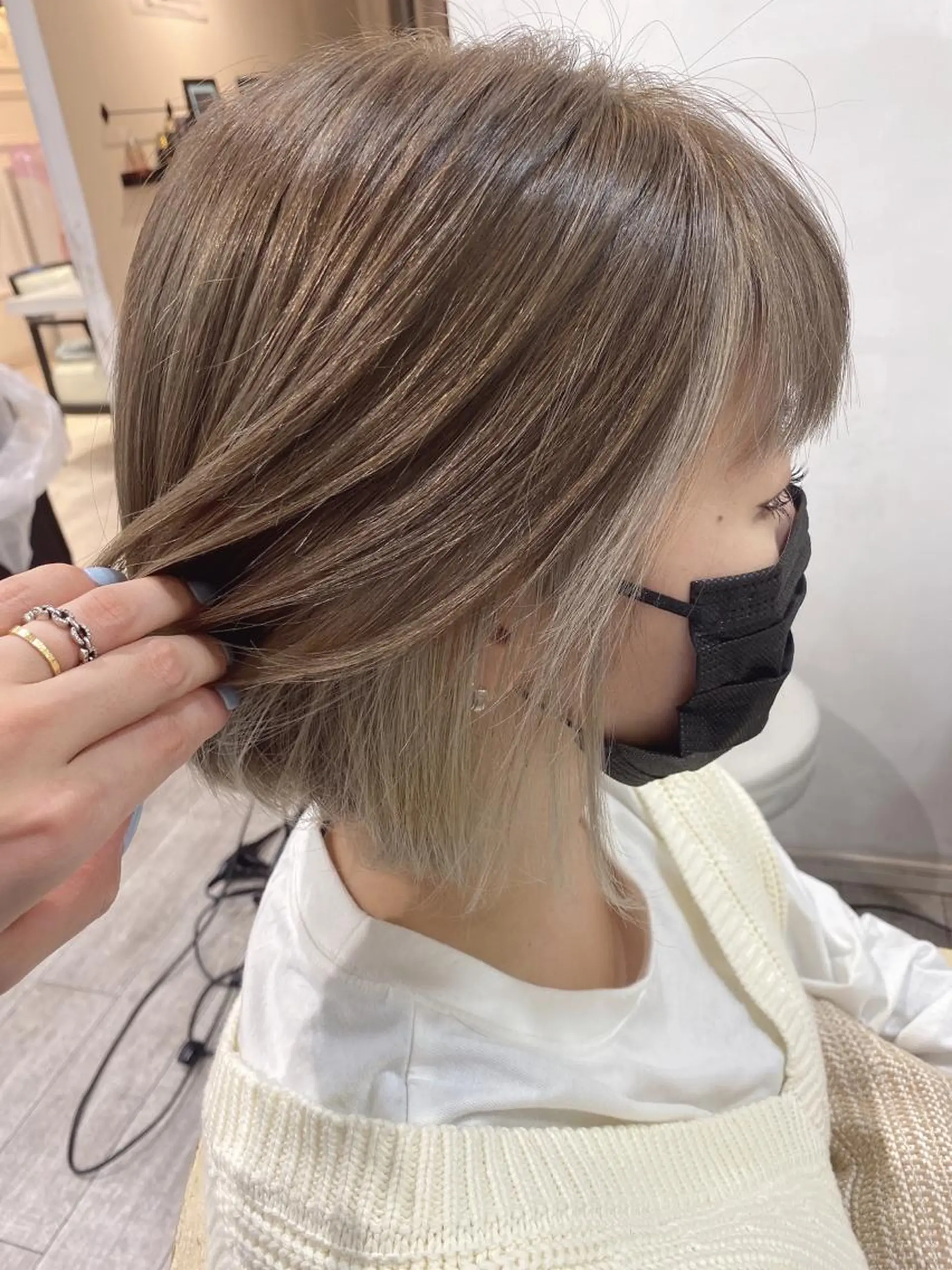 ショート カラー 美髪クリエイター マリアのヘアスタイル