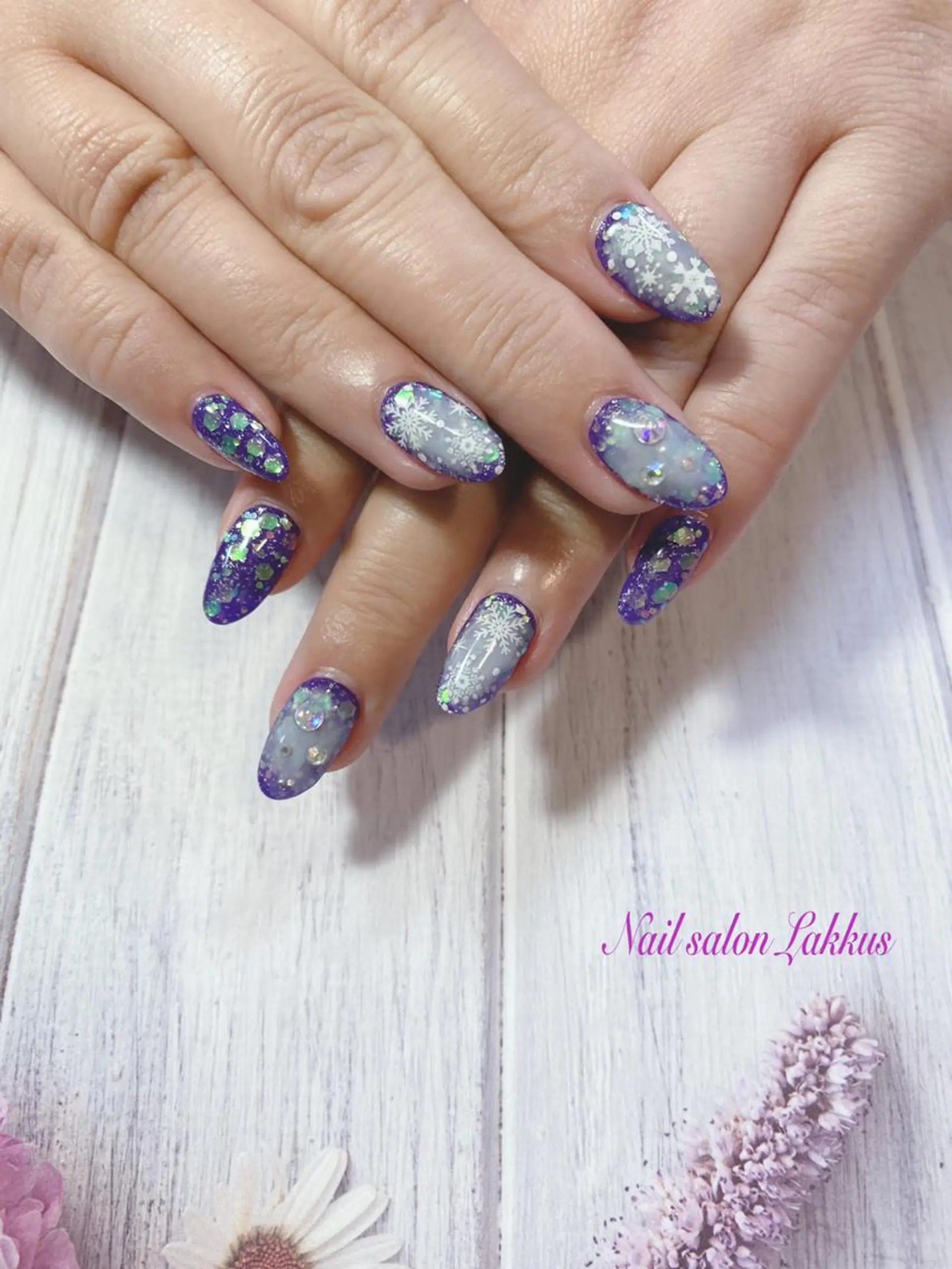 ネイル Lakkus T－CHIのネイルデザイン