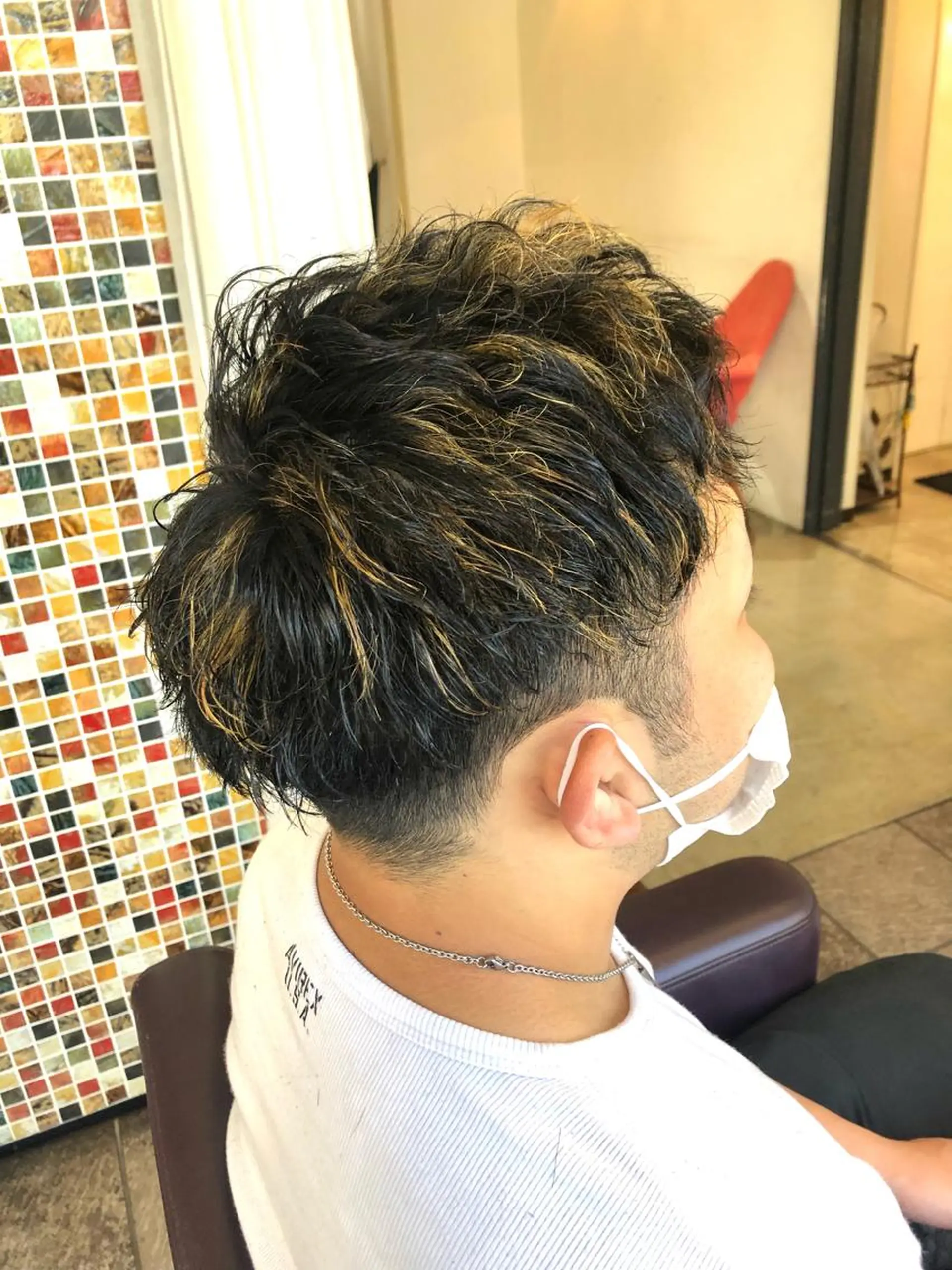 ショート カラー パーマ メンズ カット パーマ ヘッドスパ 岩谷 愛依のヘアスタイル