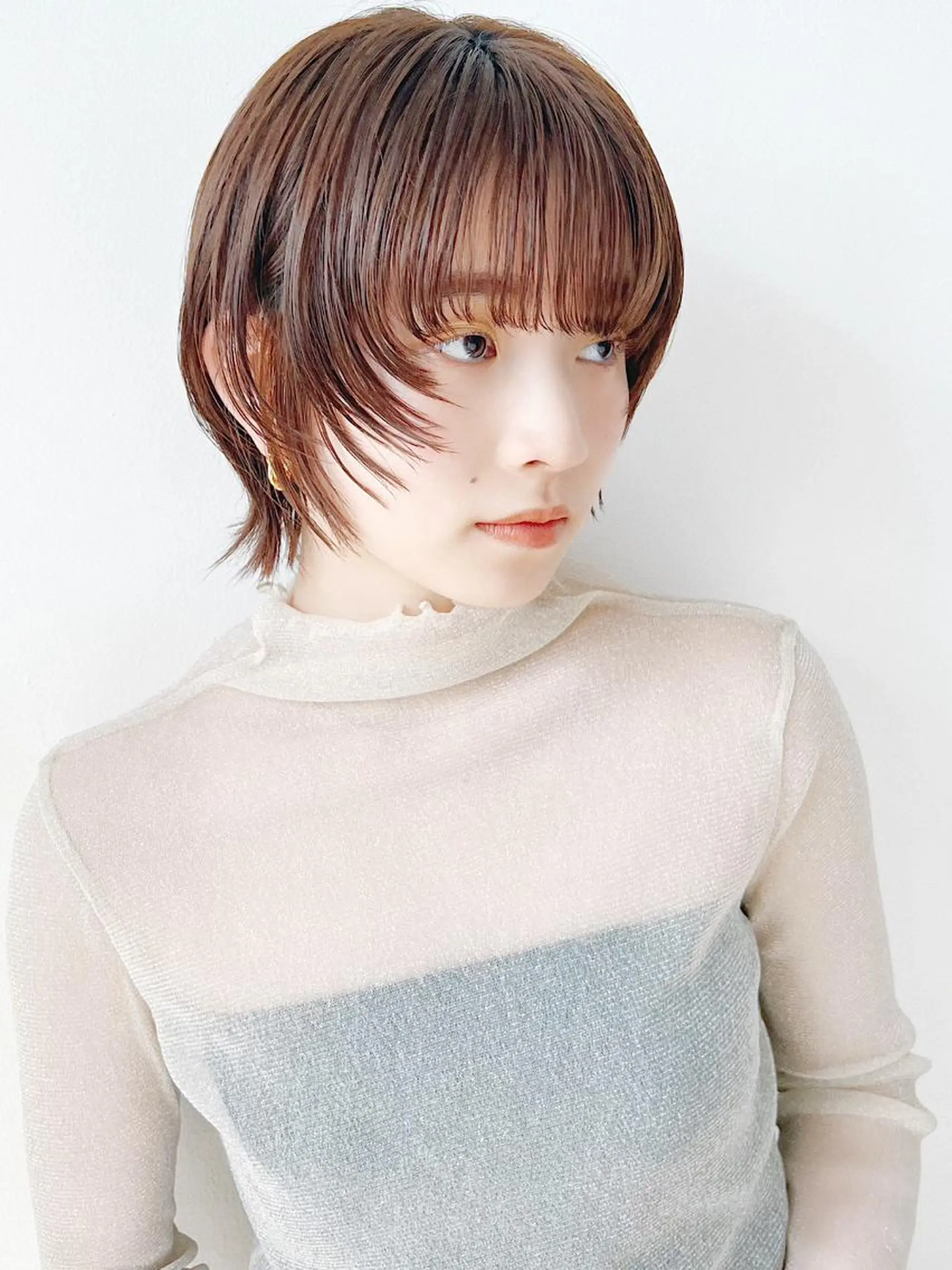 ショート 切りっぱなしボブ ショートボブ ボブ ハイライト シースルーバング バレイヤージュ茅ヶ崎 オオタ カズキのヘアスタイル