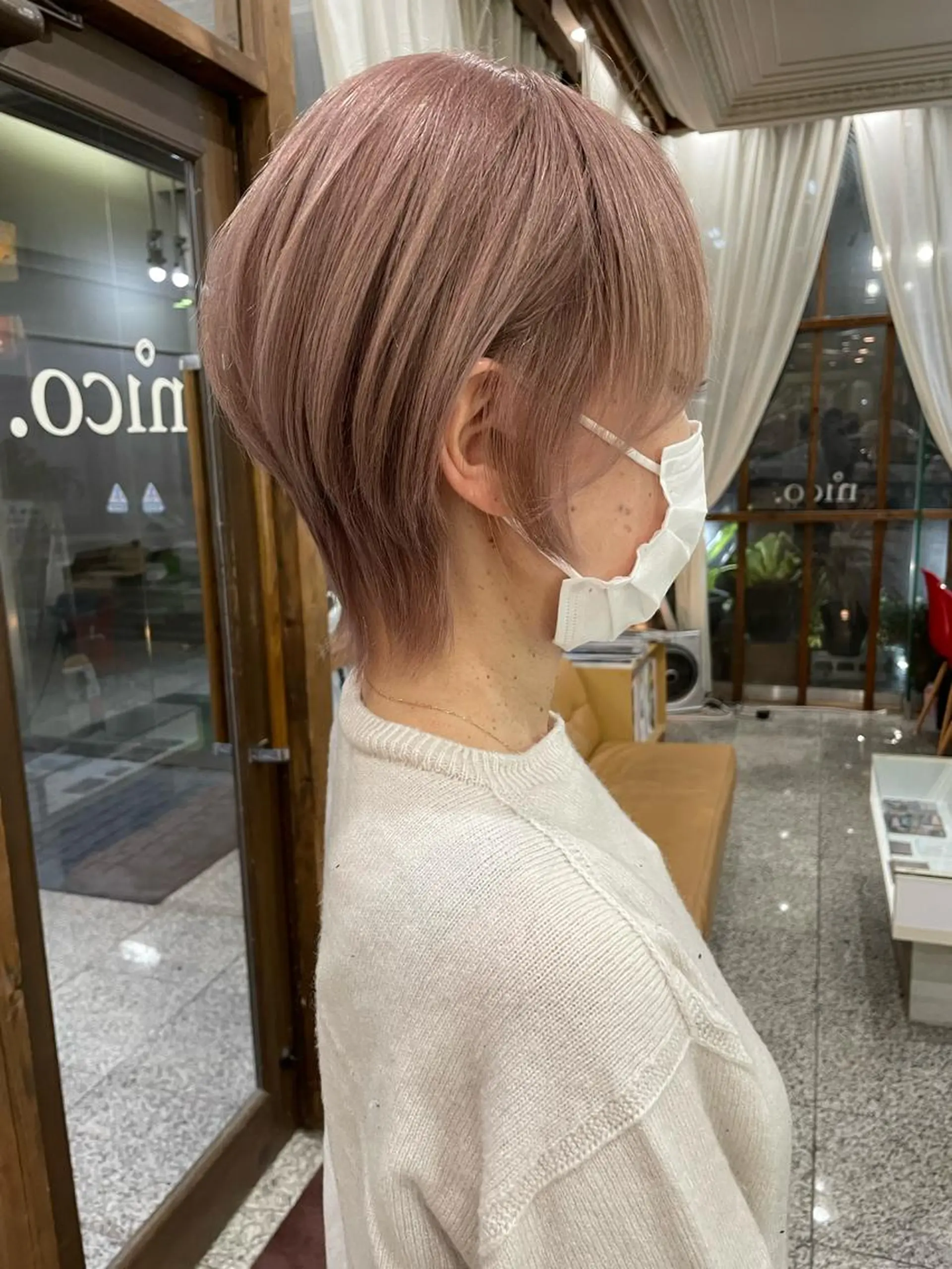 ショート カラー ピンクカラー ホワイトピンク ヘアカラー トリートメント 安田 蓮のヘアスタイル