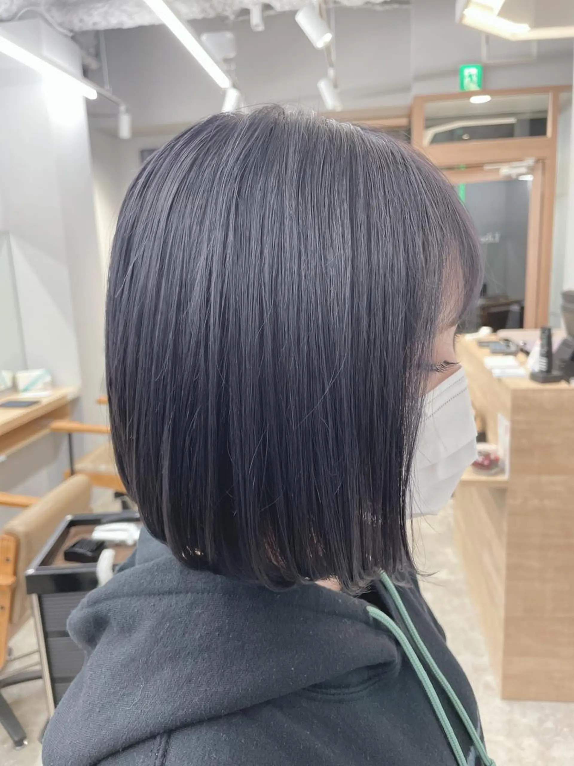ショート SAEKI【ior 】北千住店ブリーチのヘアスタイル