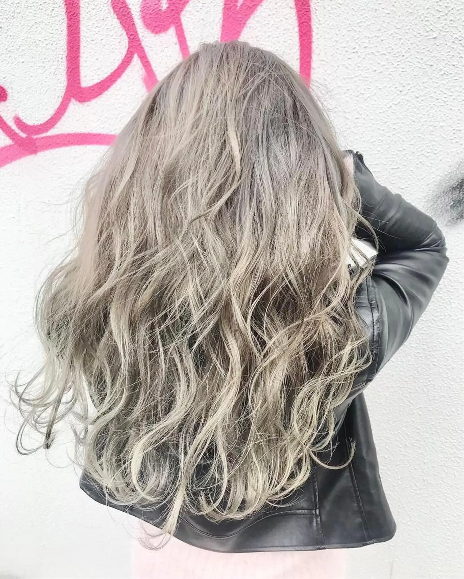 ロング カラー ヘアアレンジ ネイル マツエク・マツパ ハイトーンカラー ヘアカラー ブリーチ特化 / share 元太のヘアスタイル