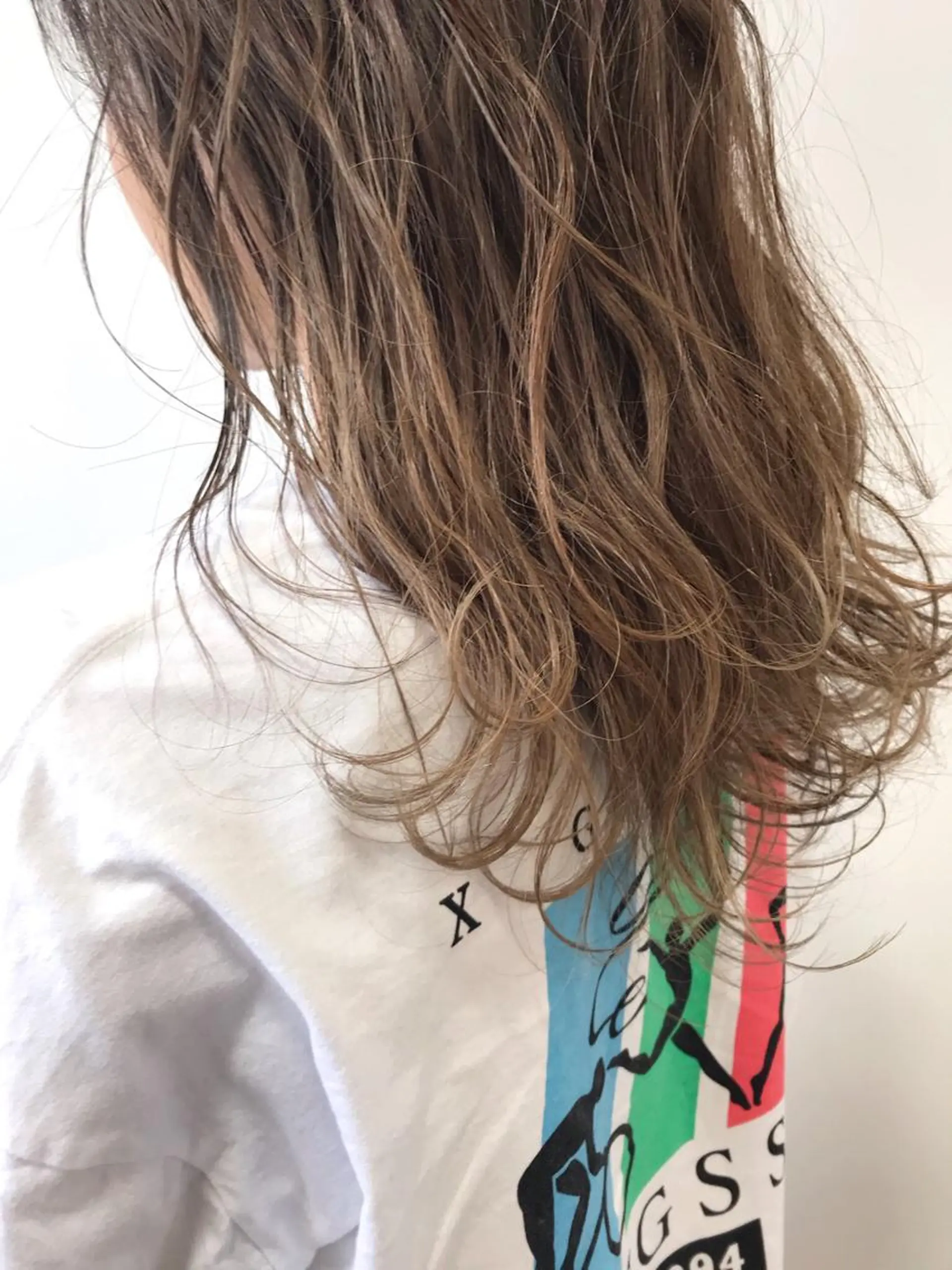 ロング ハイライト カット ヘアカラー カラーリスト菅野 竜矢🌈のヘアスタイル