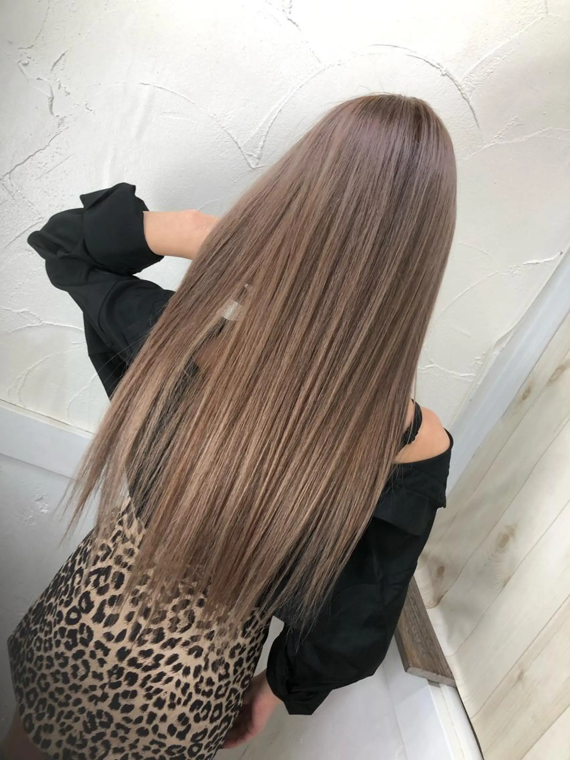 ロング カラー ベージュカラー ブロンド ブロンドベージュ ヘアカラー FERNA池袋所属・マンツーマン施術✂︎ 金田尚久🎨のヘアスタイル