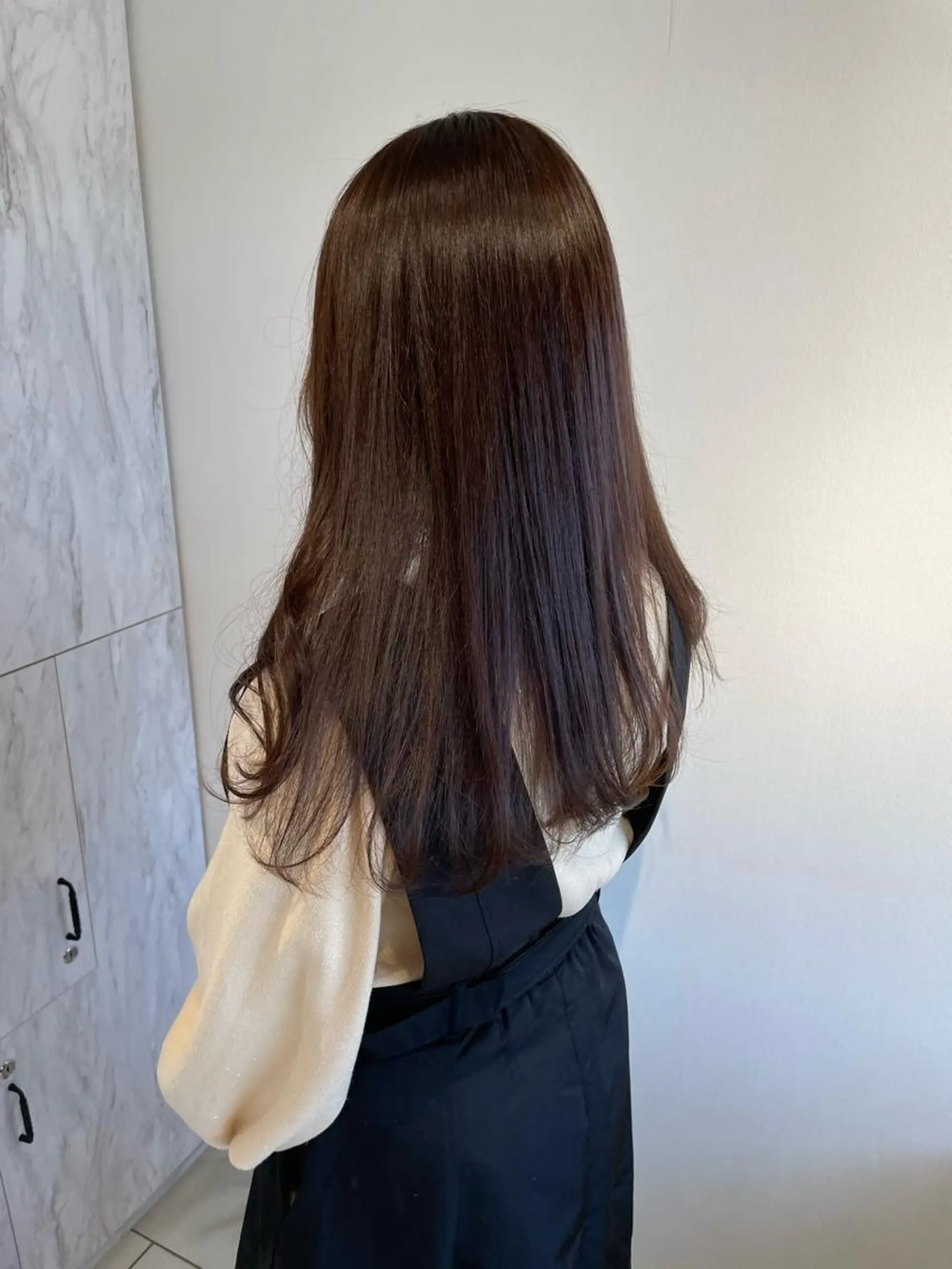 ミディアム カラー 透明感カラー レイヤーカット/ 艶カラー/亜澄のヘアスタイル