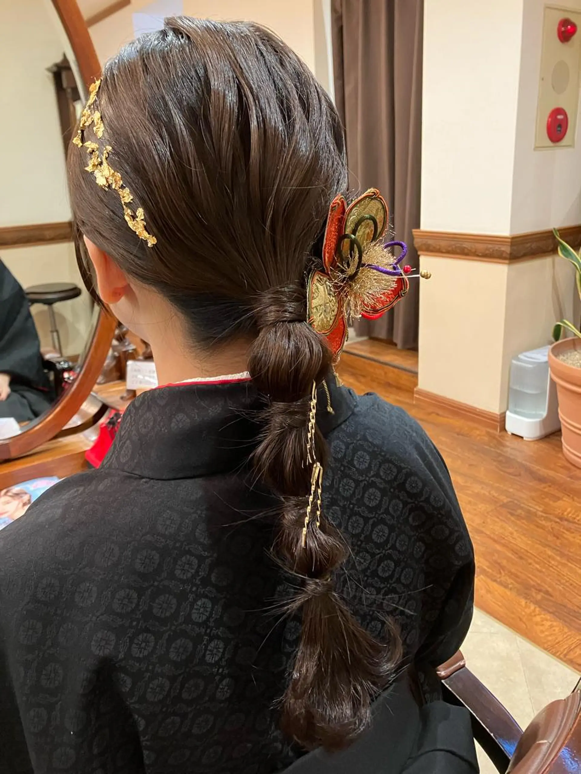 セミロング 卒業式のヘアスタイル ヘアセット Y✂️Aオクトヘアー所属・森 陽子のマツエク・マツパデザイン