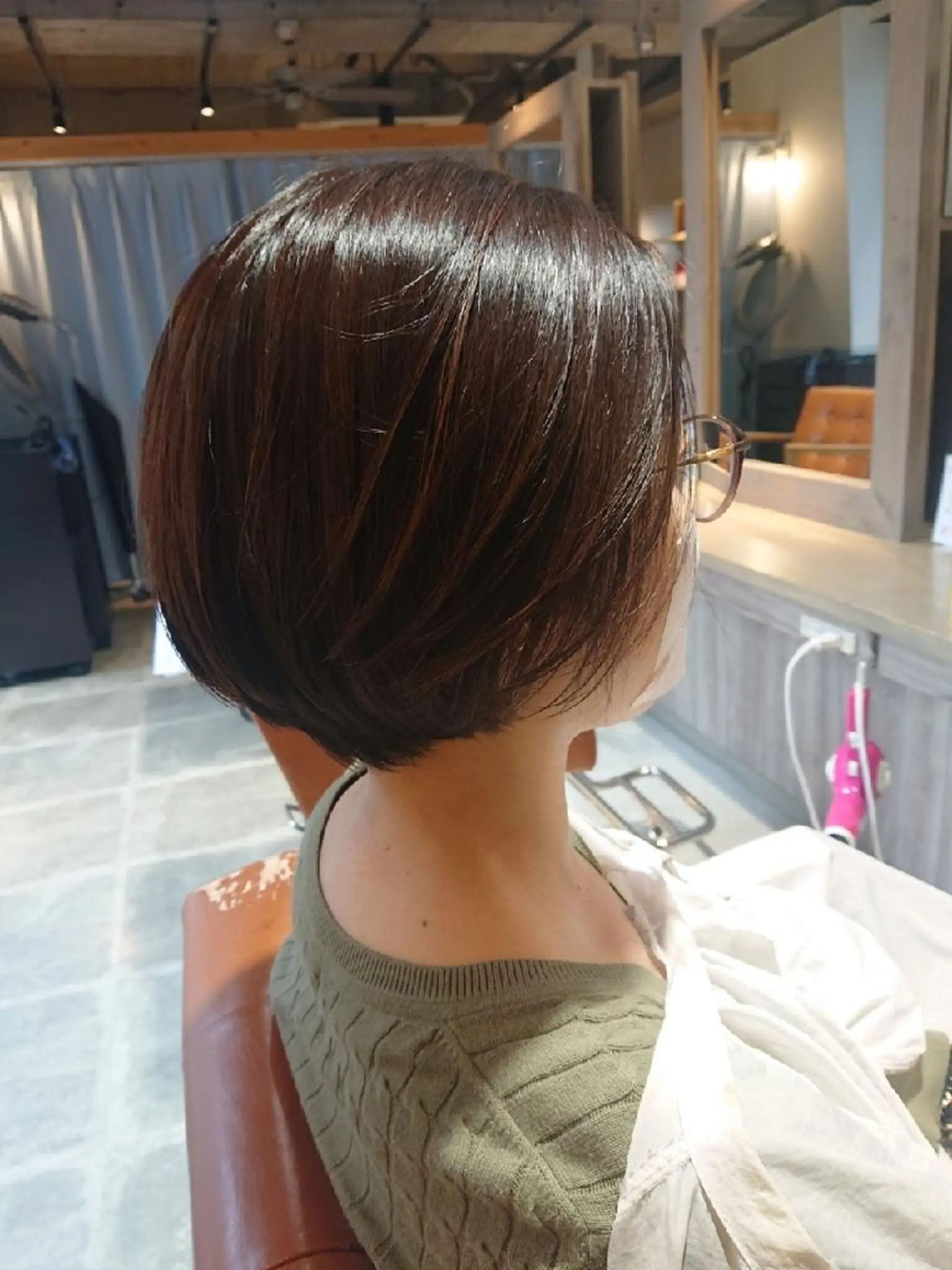 ショート カット 縮毛矯正 トリートメント alushe 岡 陽子のヘアスタイル