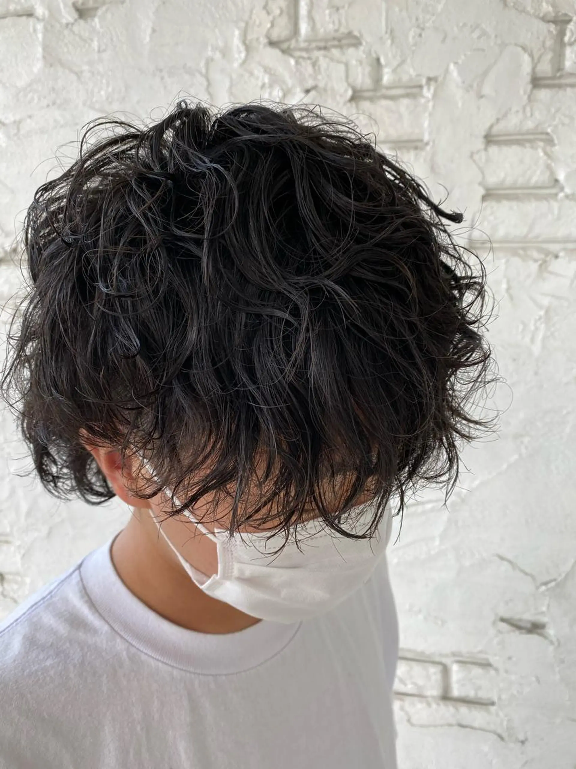 パーマ メンズ 尾崎 優也のヘアスタイル