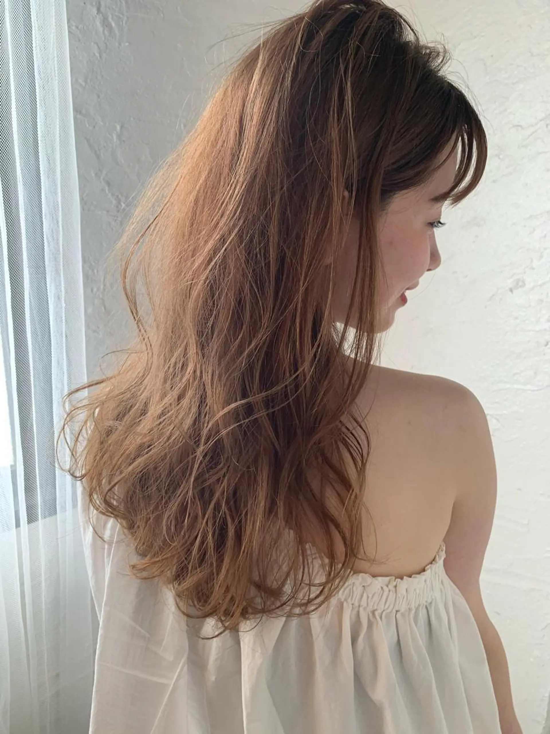 ロング カラー momo 岡崎のヘアスタイル