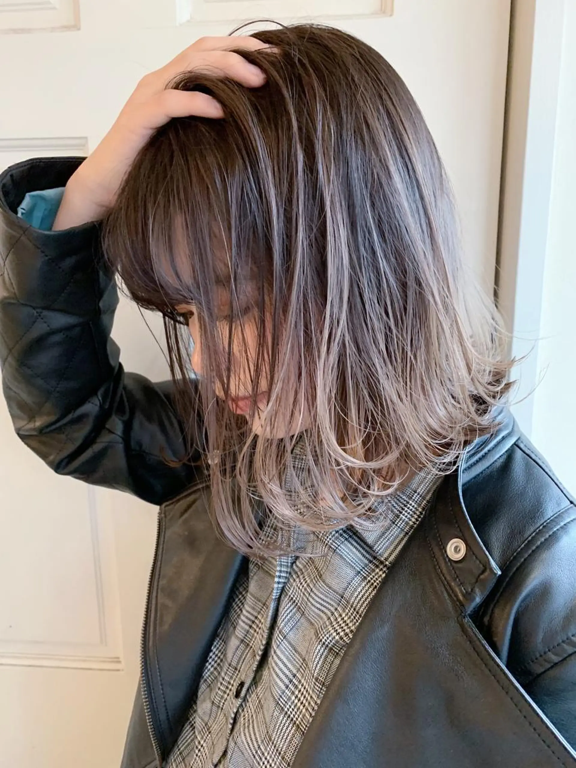 ミディアム カラー ヘアカラー トリートメント WATARU🔥／ 外国人風ハイライトのヘアスタイル
