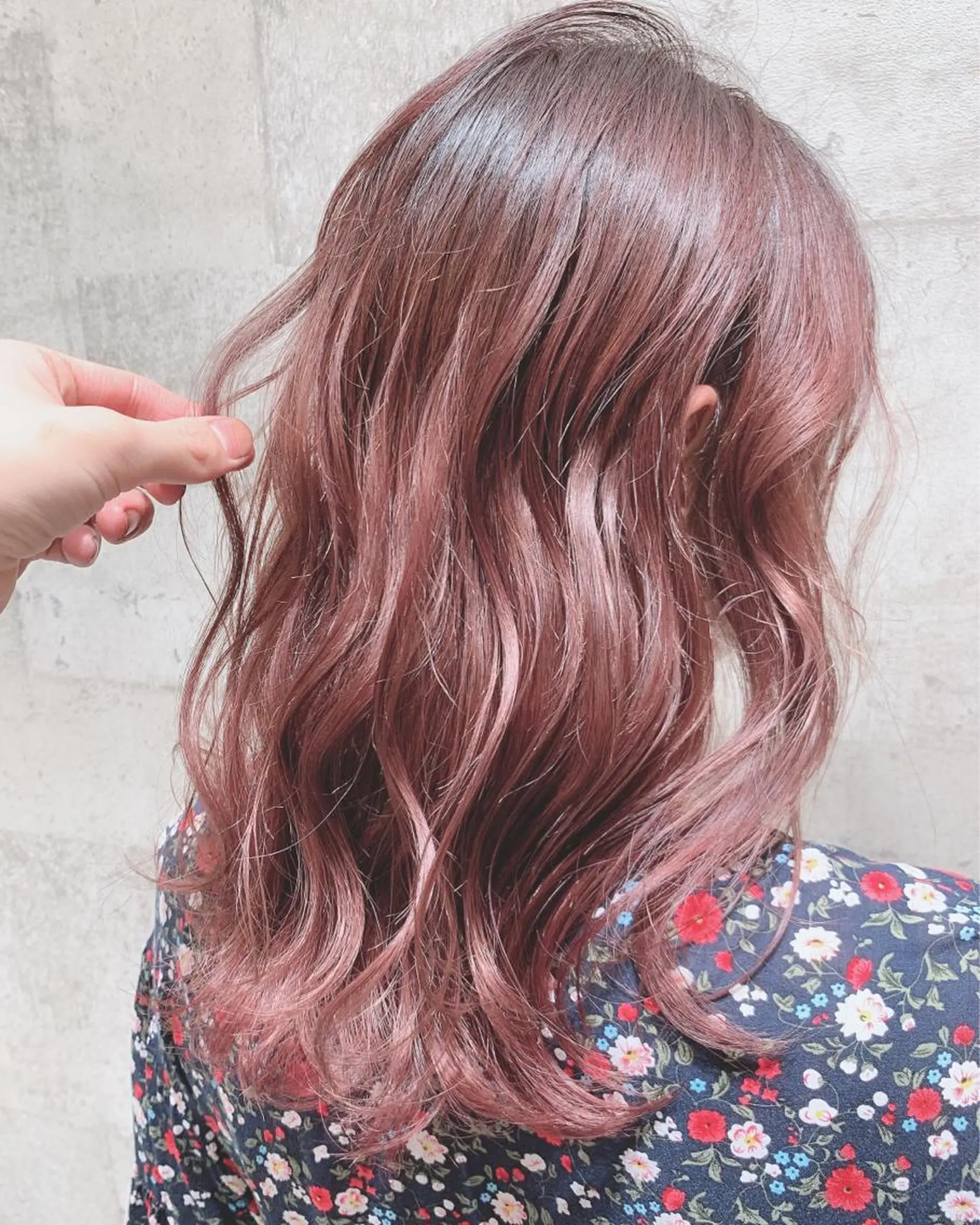 カラー Pentas所属・〜貴女の人生に寄り添 う〜オダ　ジュンペイのヘアスタイル