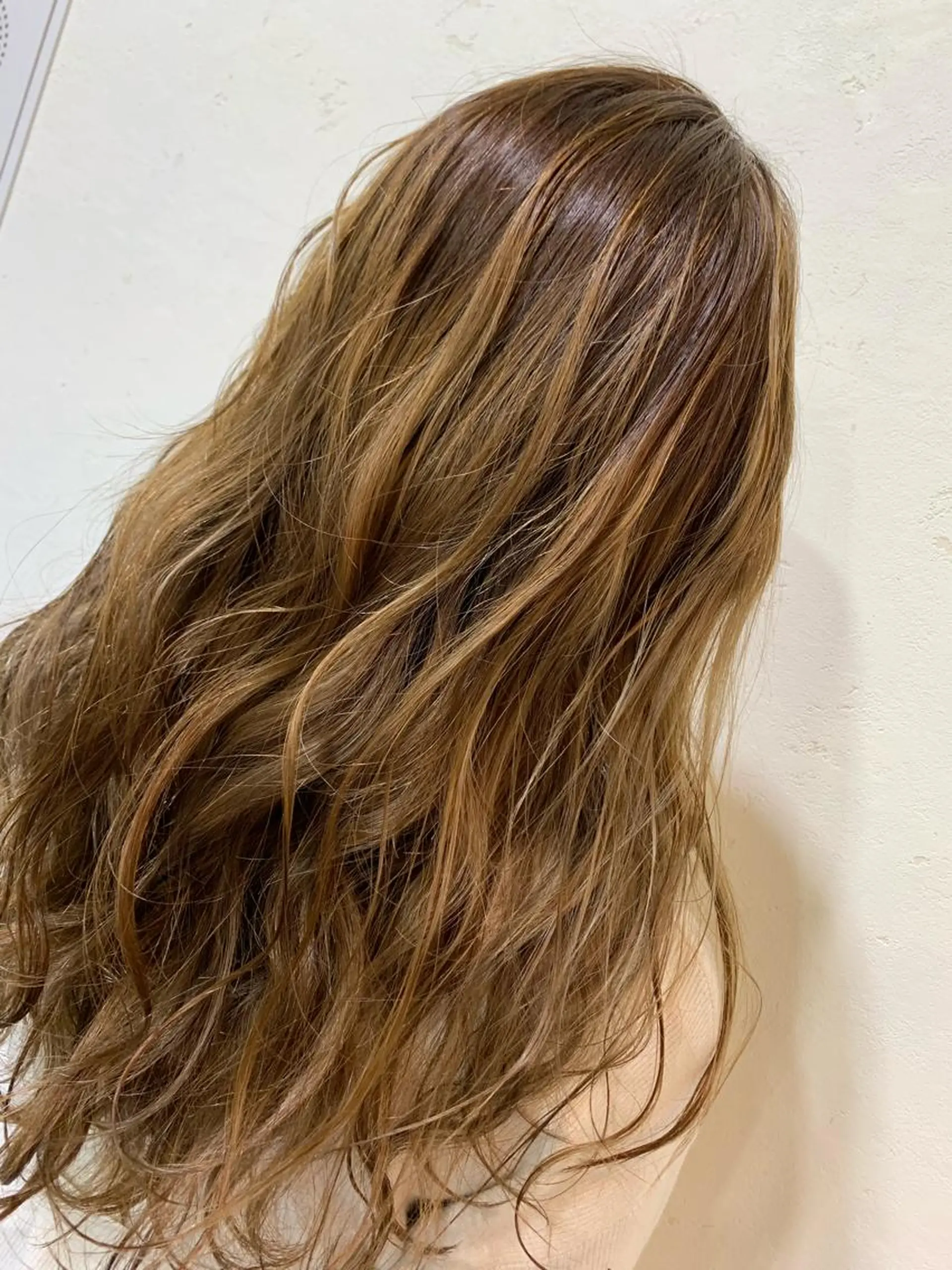 ロング カラー 天野 開のヘアスタイル