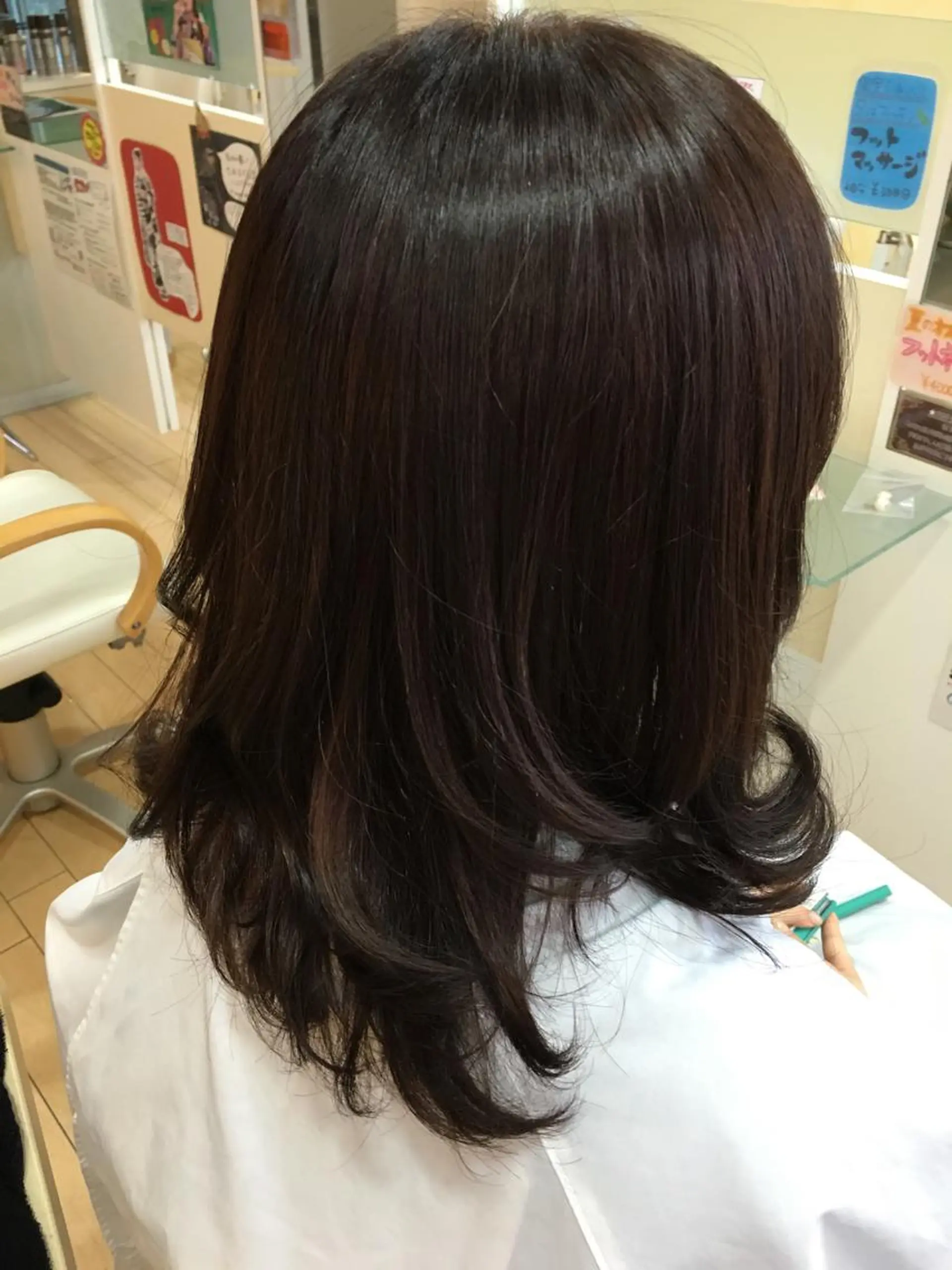 セミロング パーマ セミロングパーマ カット パーマ 美容しょうへいの店  西長岡所属・斎藤 舞香のヘアスタイル