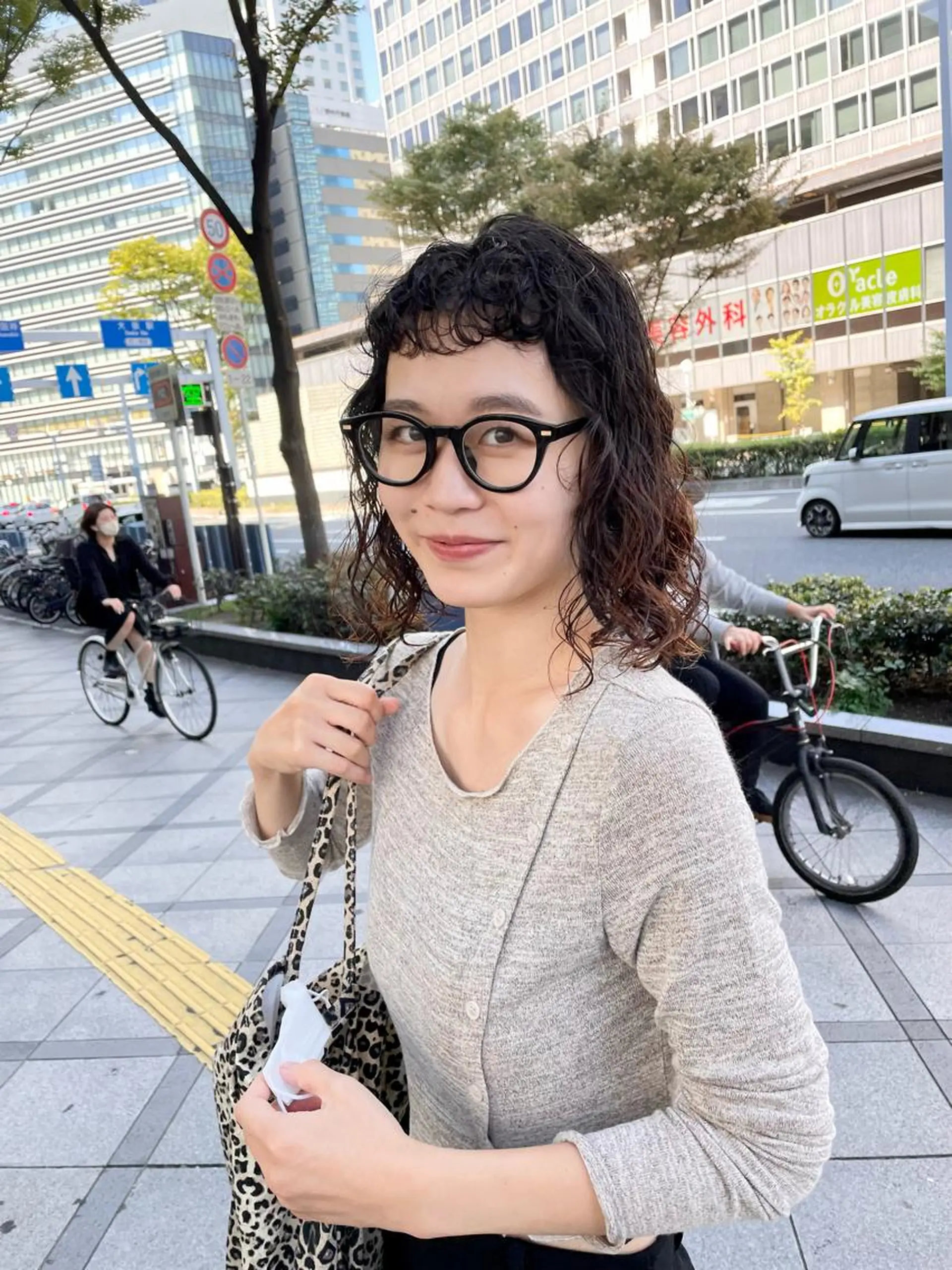 ミディアム カラー パーマ ヘアアレンジ メンズ キッズ ネイル マツエク・マツパ アイブロウ ミディアムパーマ メンズパーマ tatsumi/ボブ ウルフ/レイヤーのヘアスタイル