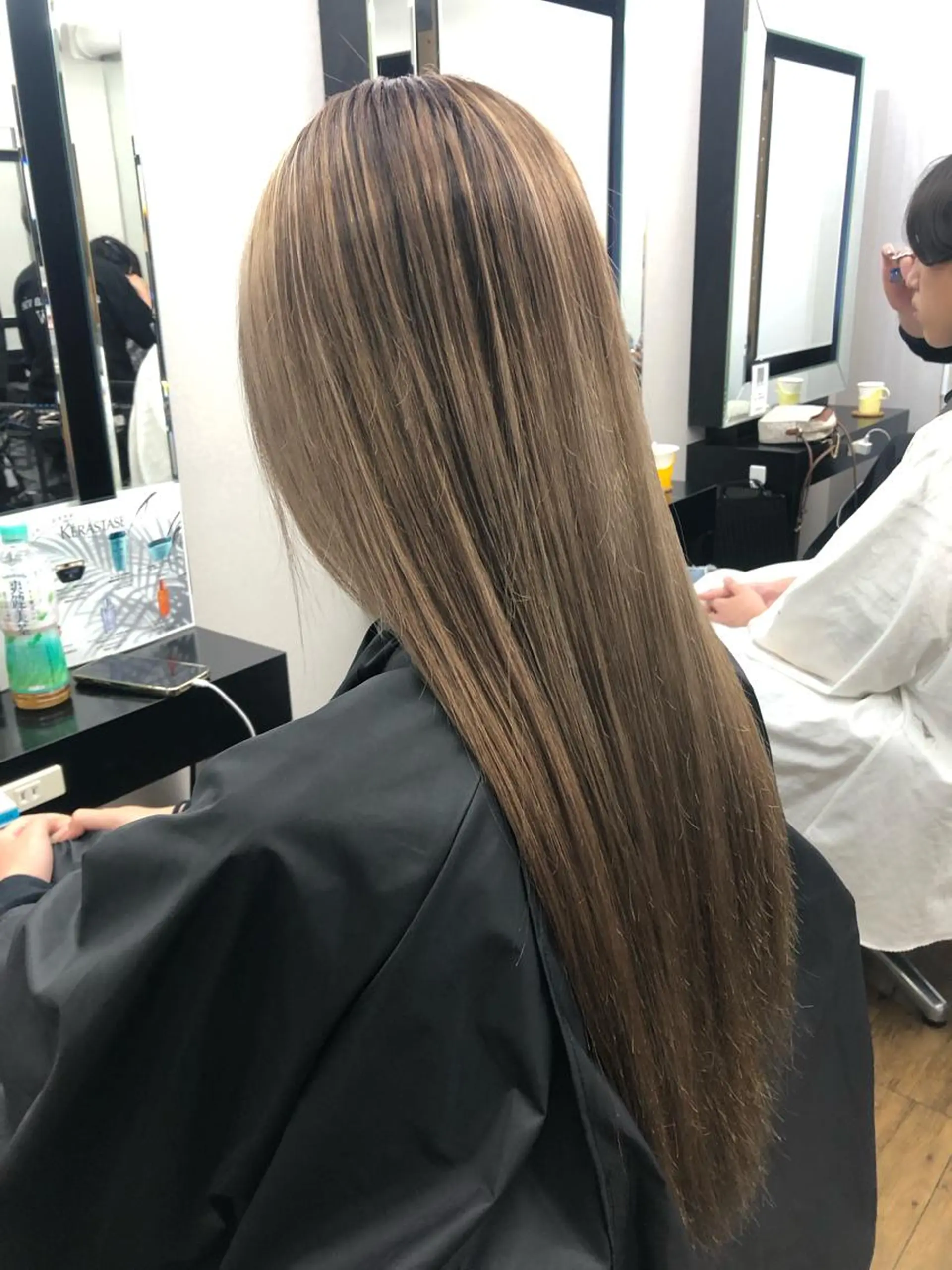 ロング カラー ヘアアレンジ シールエクステ バレイヤージュ ベージュカラー ブリーチ ハイライトカラー alpha. カラーエクステ下妻のヘアスタイル