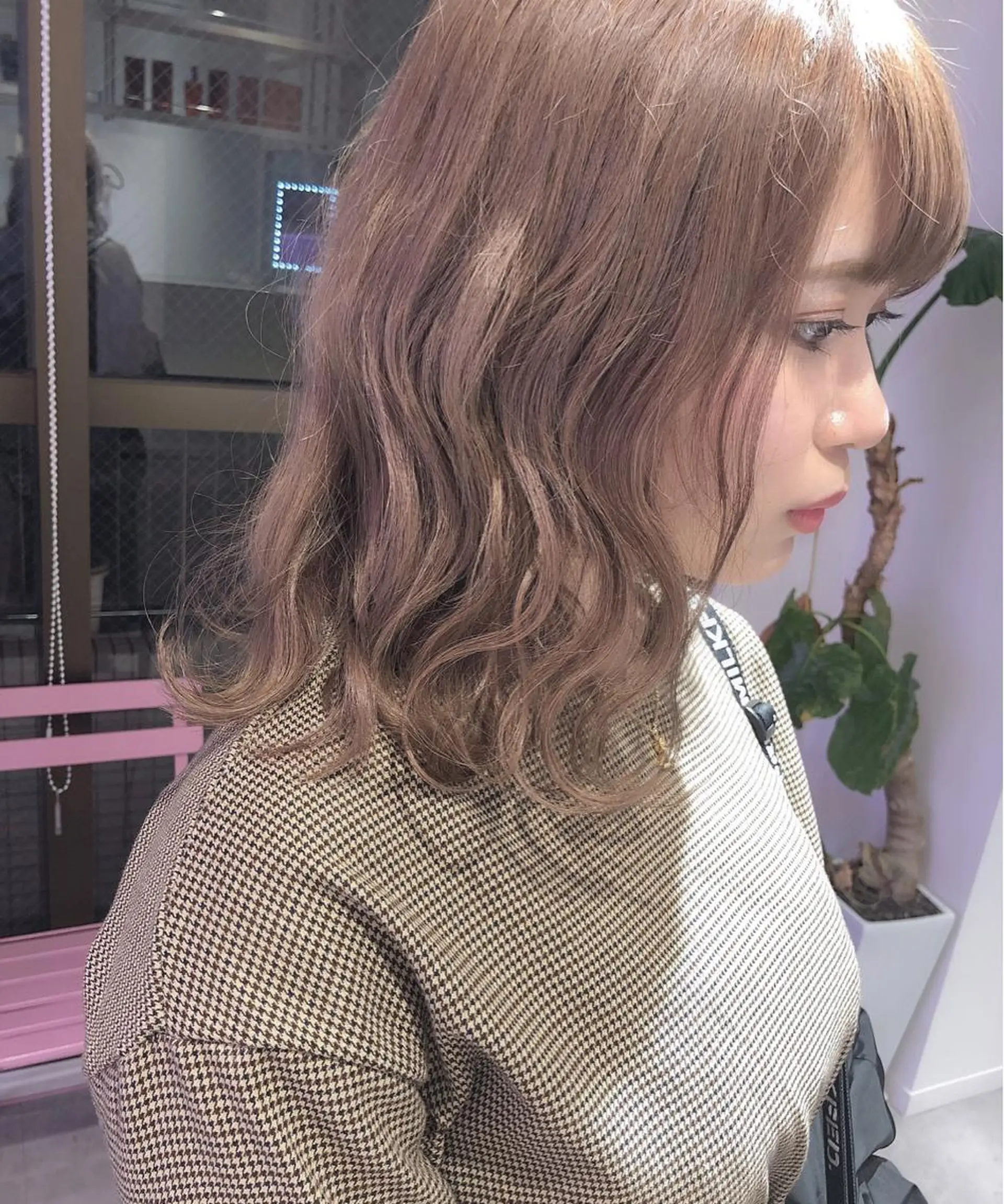 ミディアム カラー ヘアカラー トリートメント 透明感カラー× レイヤーカット✨高梨のヘアスタイル