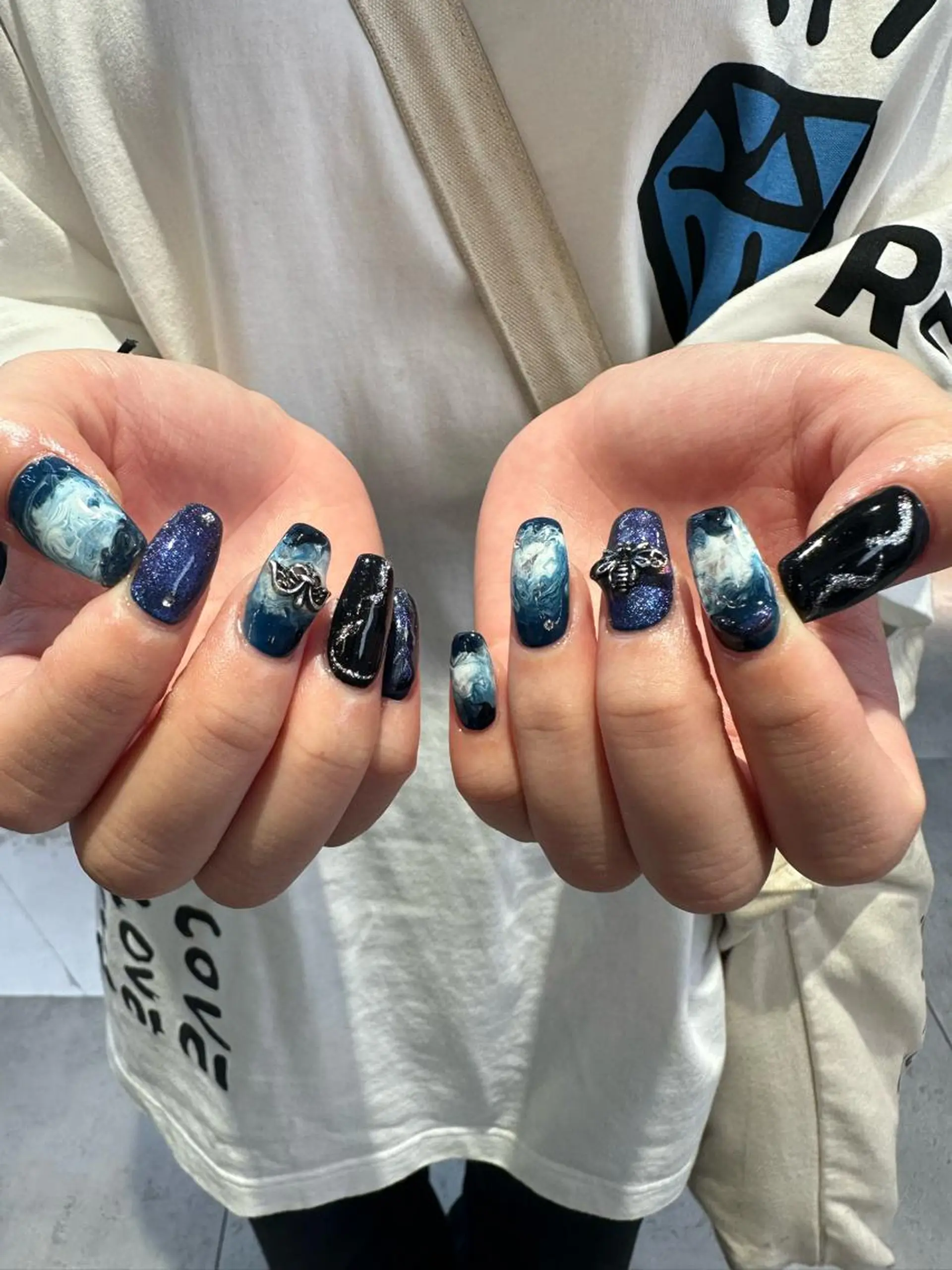 カラー ハンドネイル HARE &nail ☪️remiのヘアスタイル