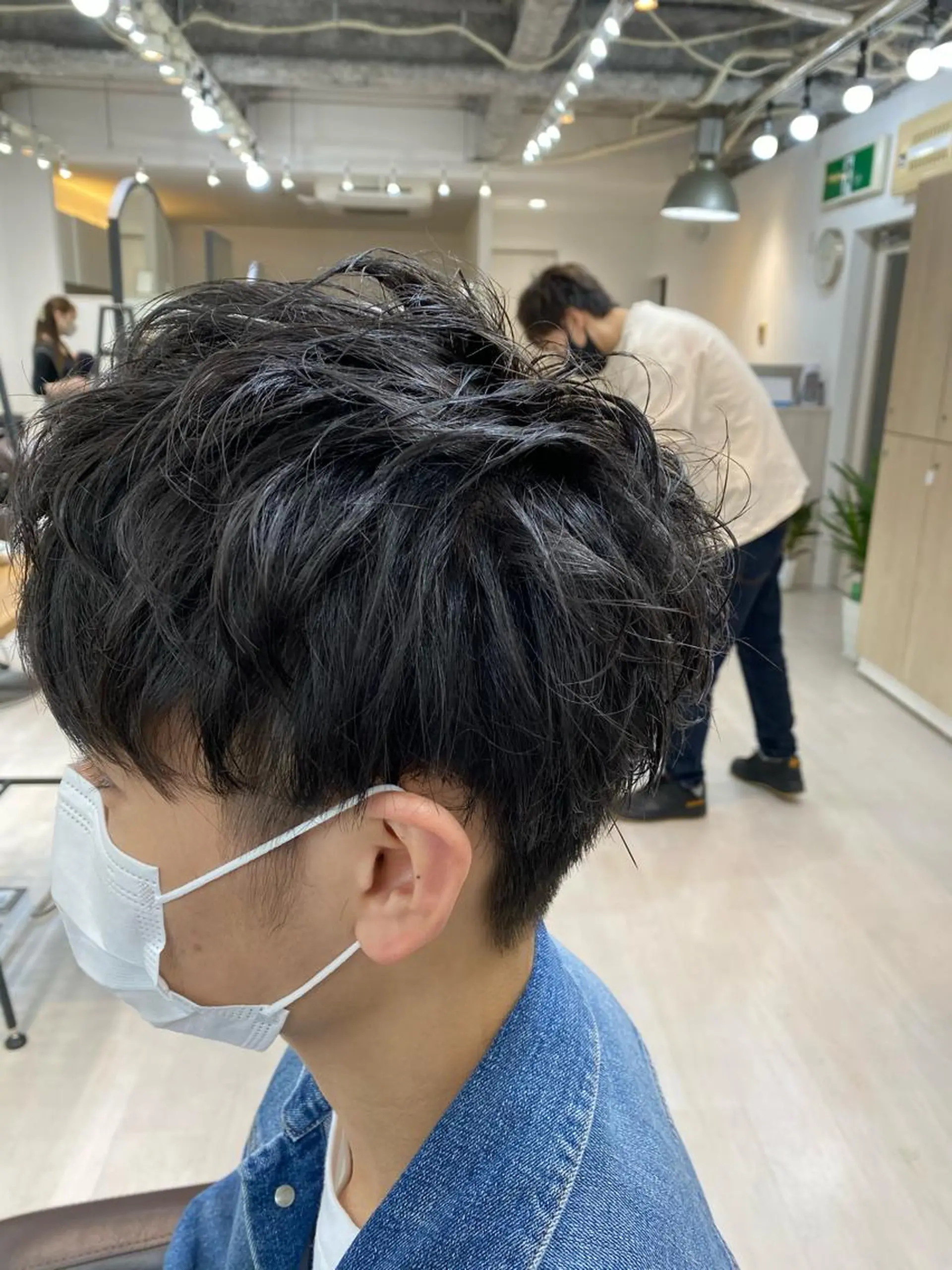 ショート a-o岡野　こやま しんぺいのヘアスタイル