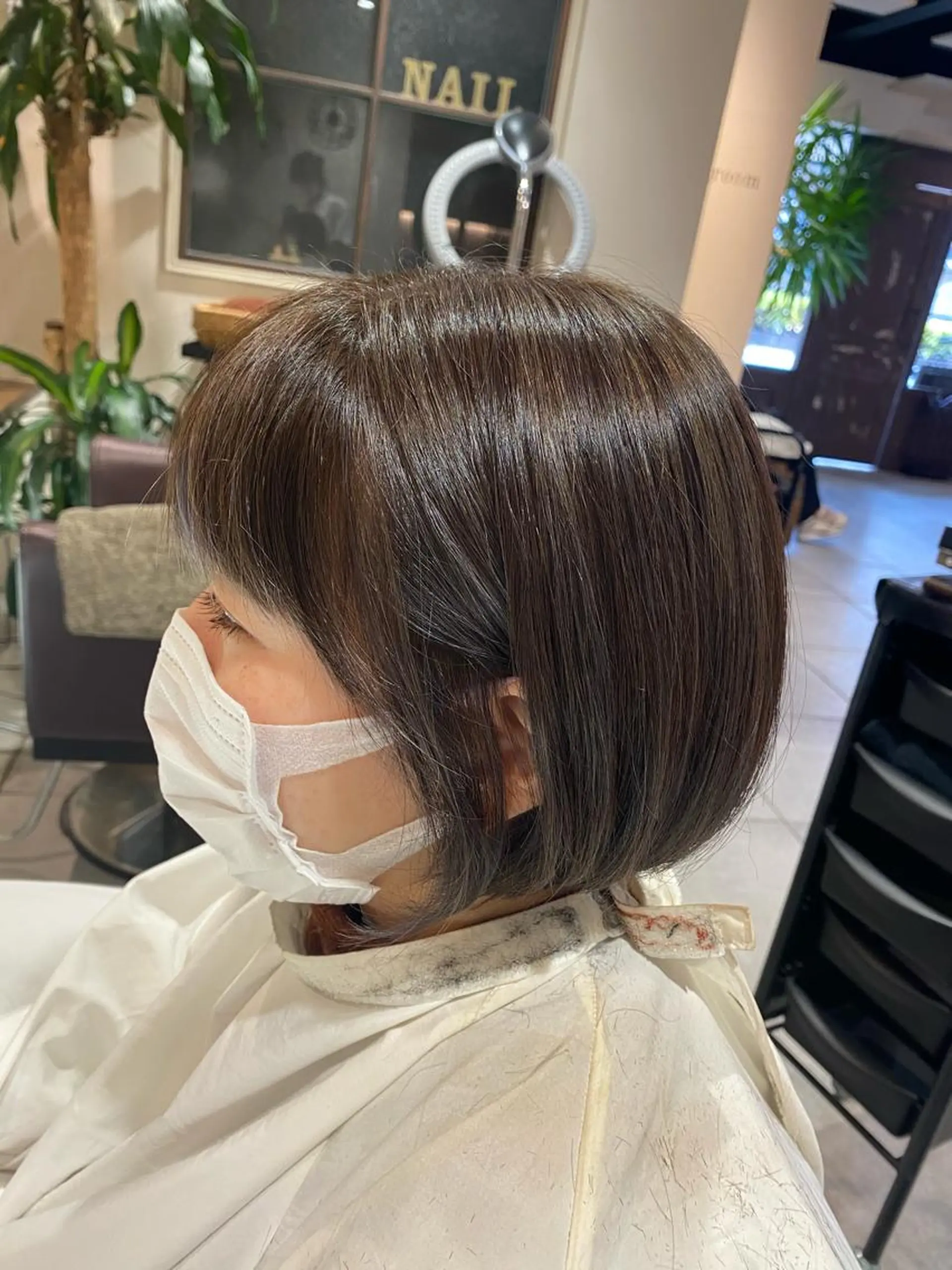ショート カラー グレージュ ハイライトカラー ボブ ハイライト ヘアカラー 川越 輝梨奈のヘアスタイル