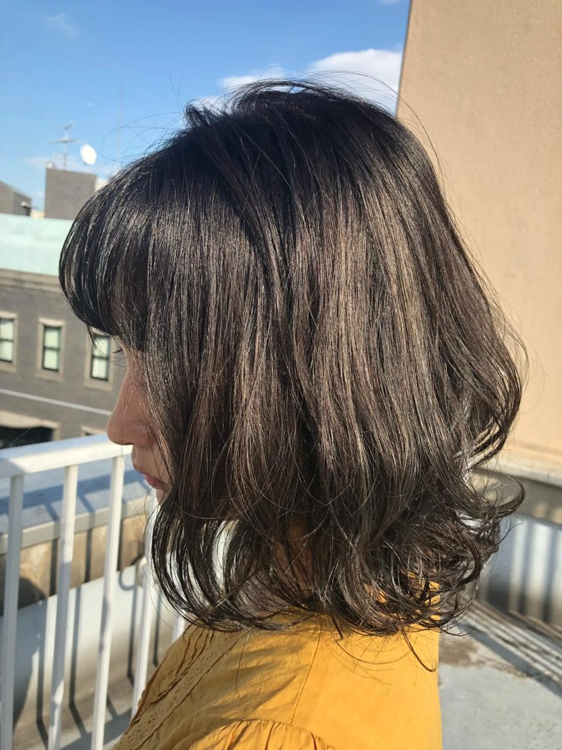 ミディアム カラー グレージュ ハイライトカラー ハイライト tuki yokohama所属・店長 小池アキトのヘアスタイル