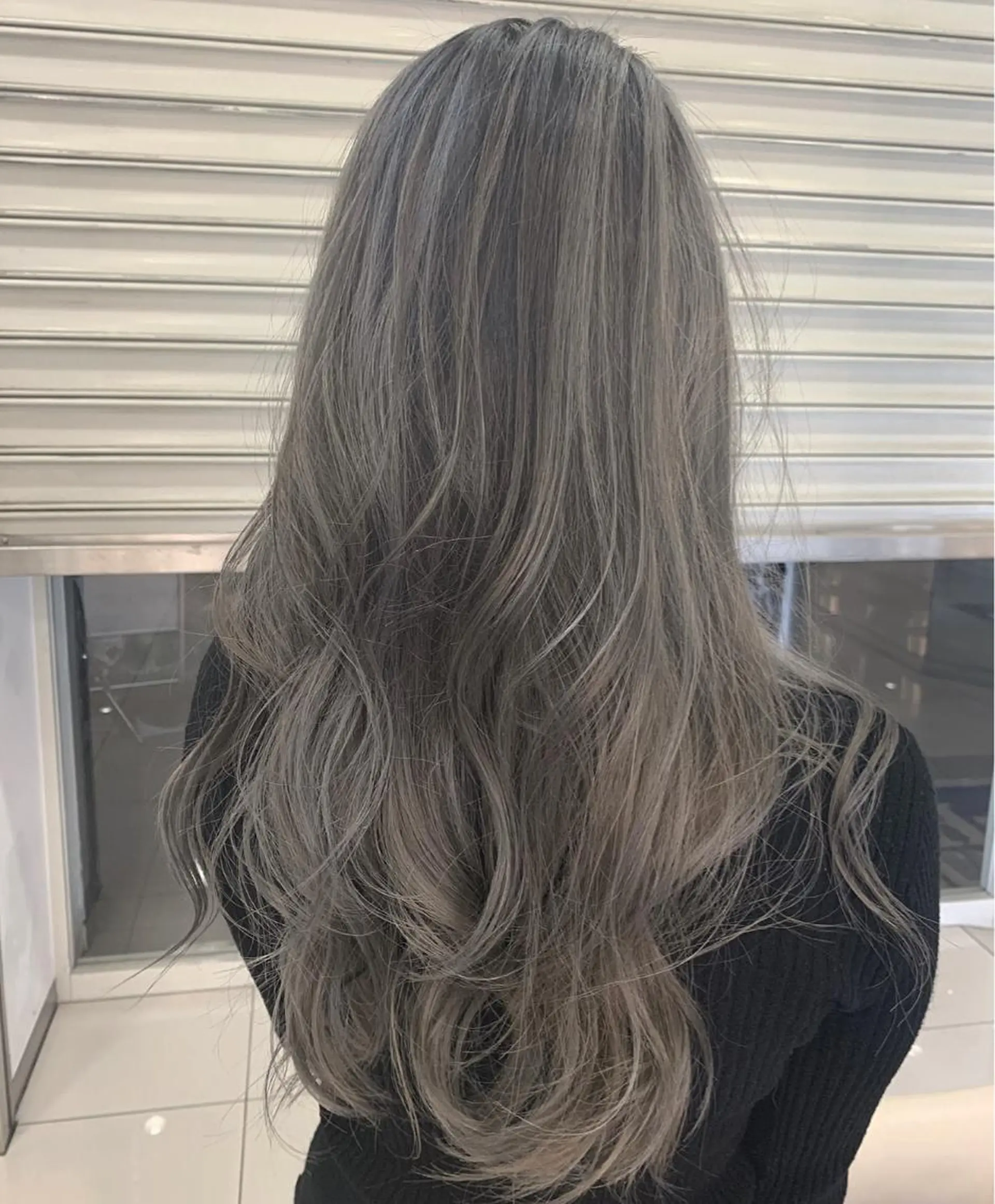 ロング カラー 大澤 碧のヘアスタイル