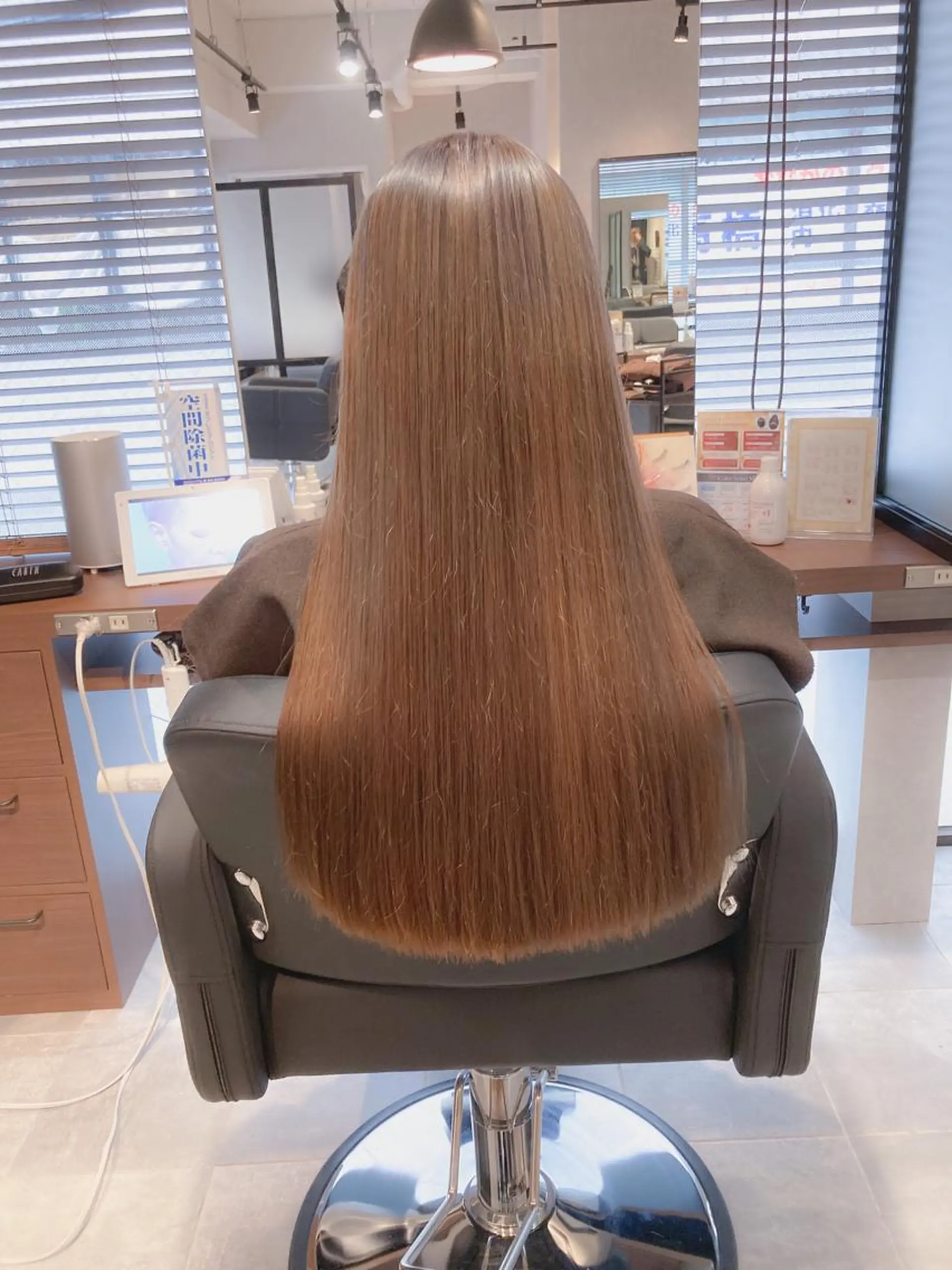 ロング カラー ブリーチ ケアブリーチ ハイトーンカラー 宮下 弦也のヘアスタイル