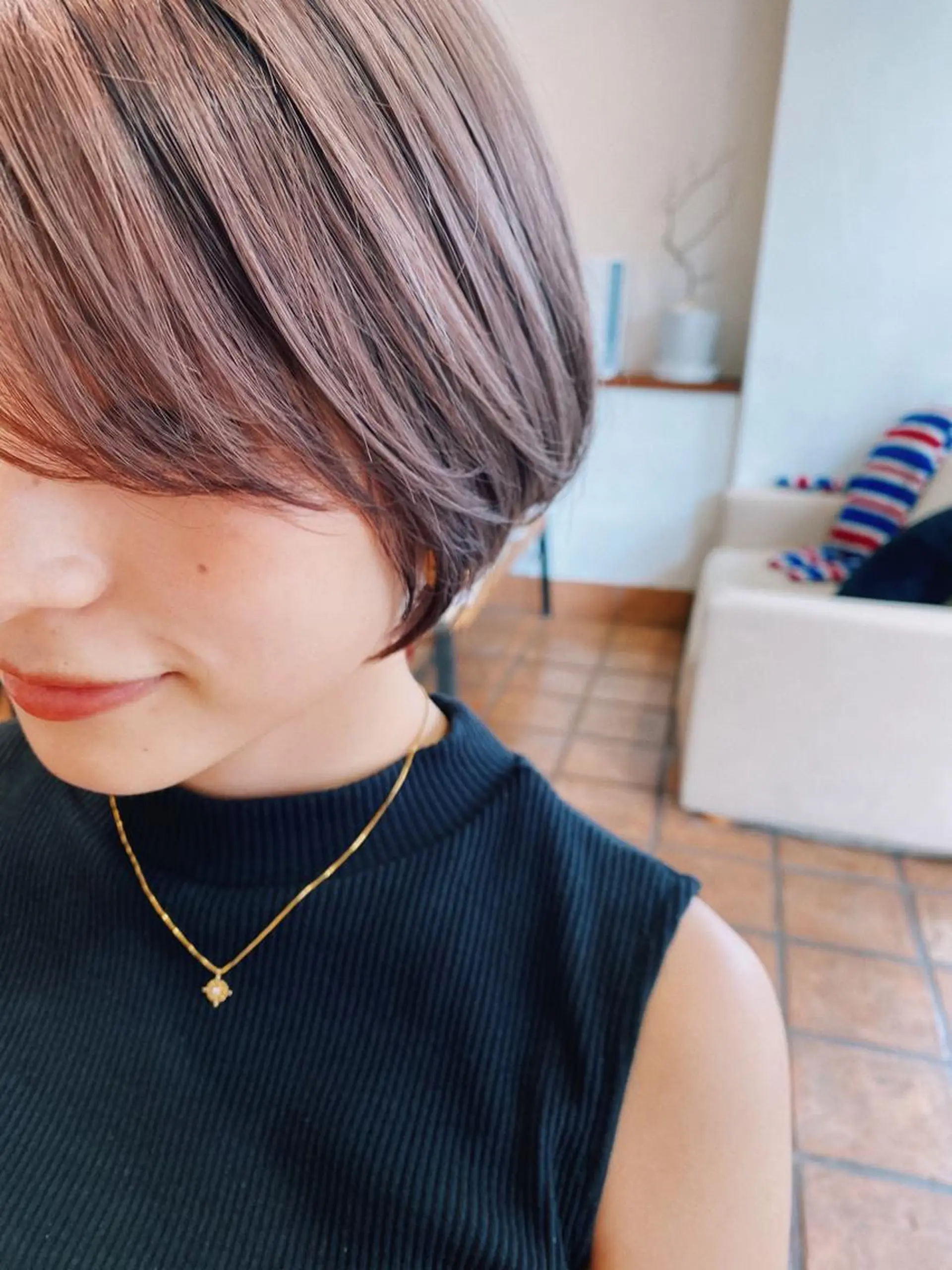 ショート カラー カット特化柏駅 徒歩3分LOUのヘアスタイル