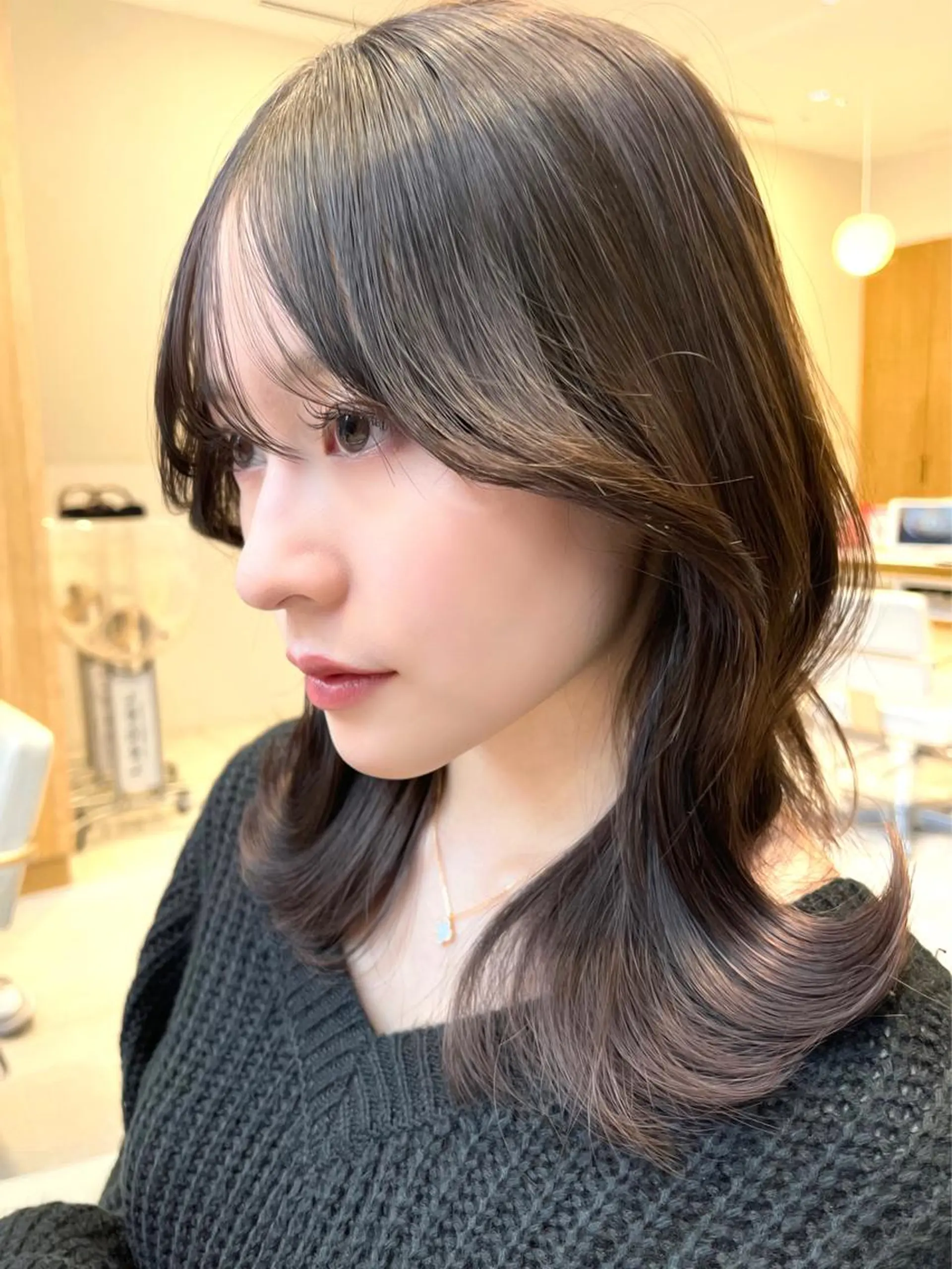 セミロング カラー アッシュ ベージュカラー 黒髪 ブリーチ ブルーカラー 顔周り特化/韓国ヘア /レイヤー/吉野幸大のヘアスタイル