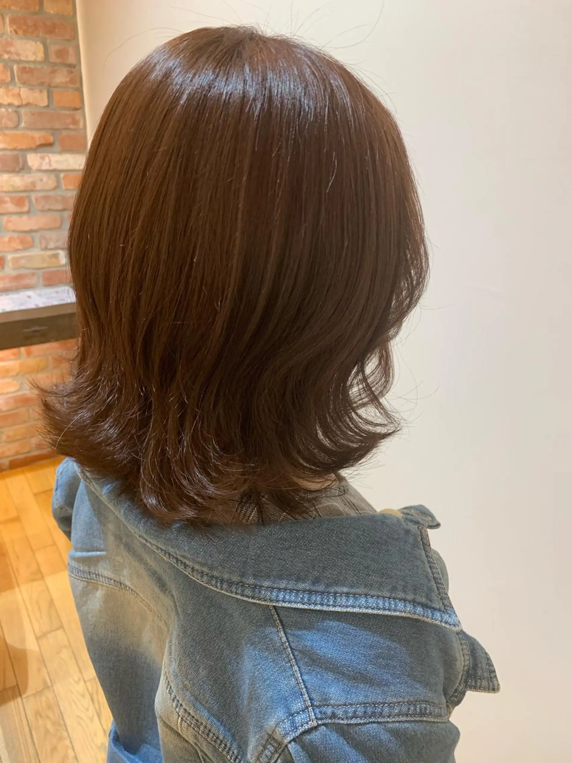 ミディアム カラー VANCOUNCIL 清須店所属・齊藤 衣梨佳のヘアスタイル