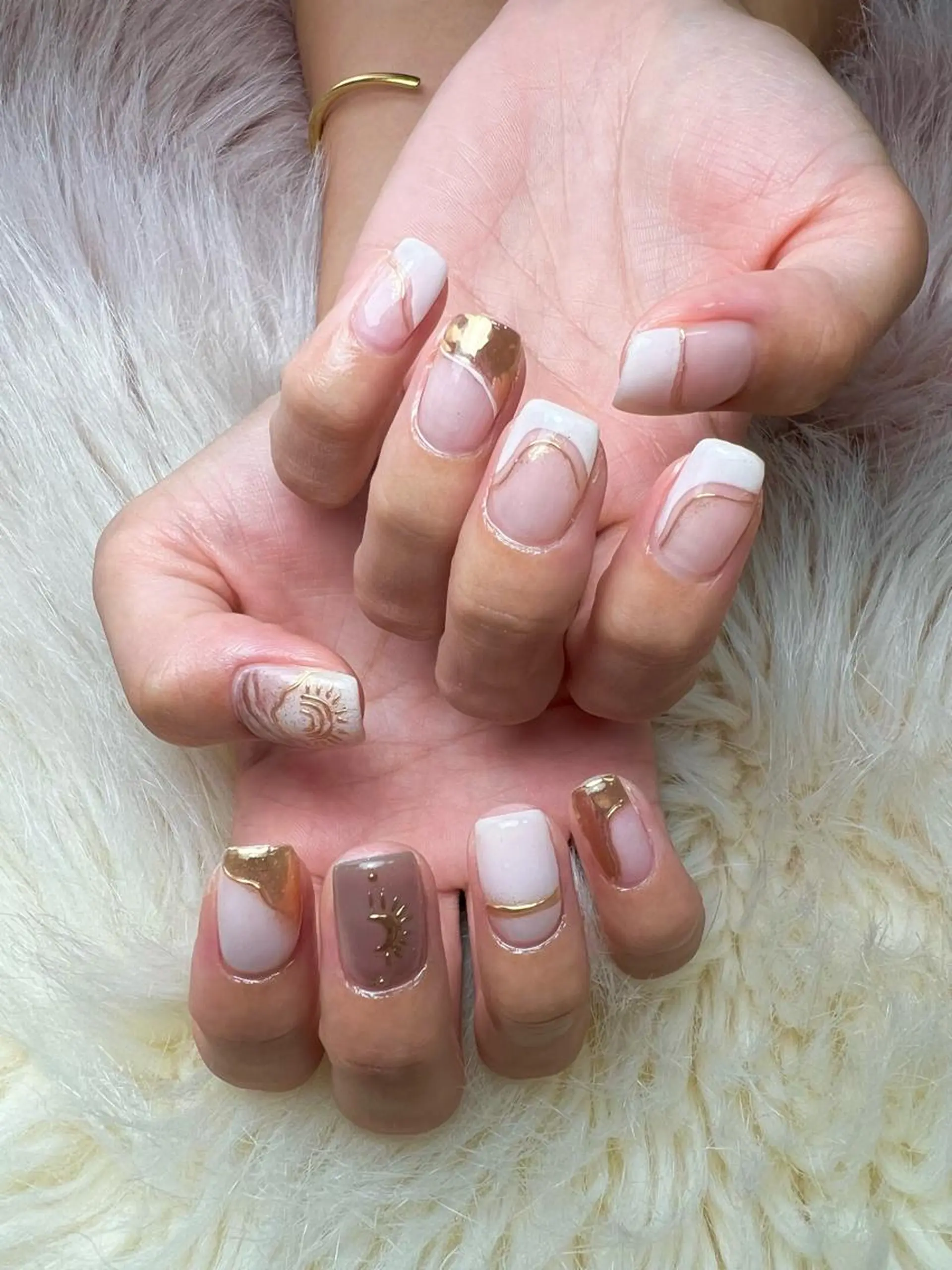 ネイル ジェルネイル ミラーネイル 持ち込み パラジェル 夏ネイル ハンドネイル flowers nailのネイルデザイン