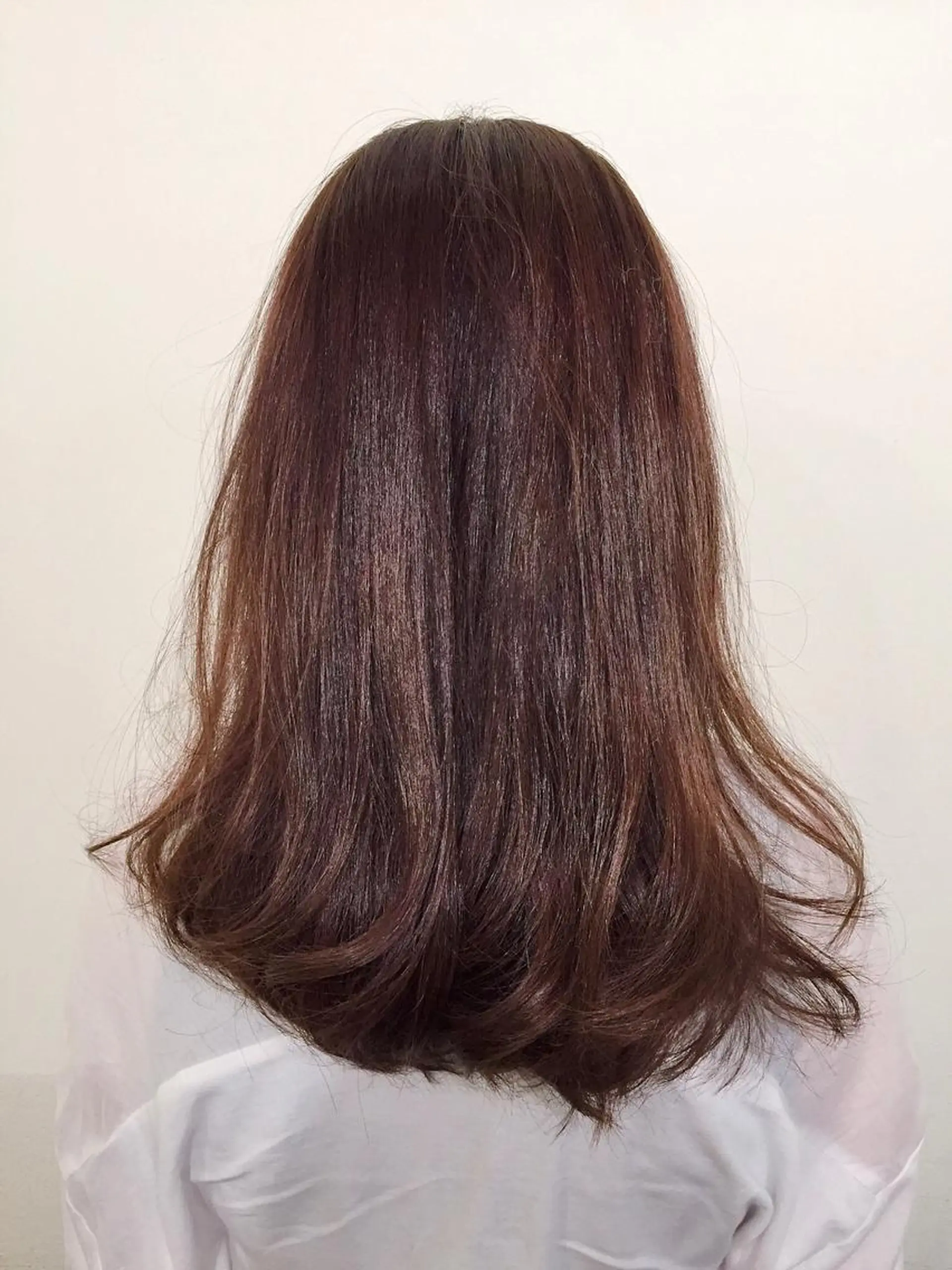 ロング カラー 透明感カラー 高浜 夕海のヘアスタイル