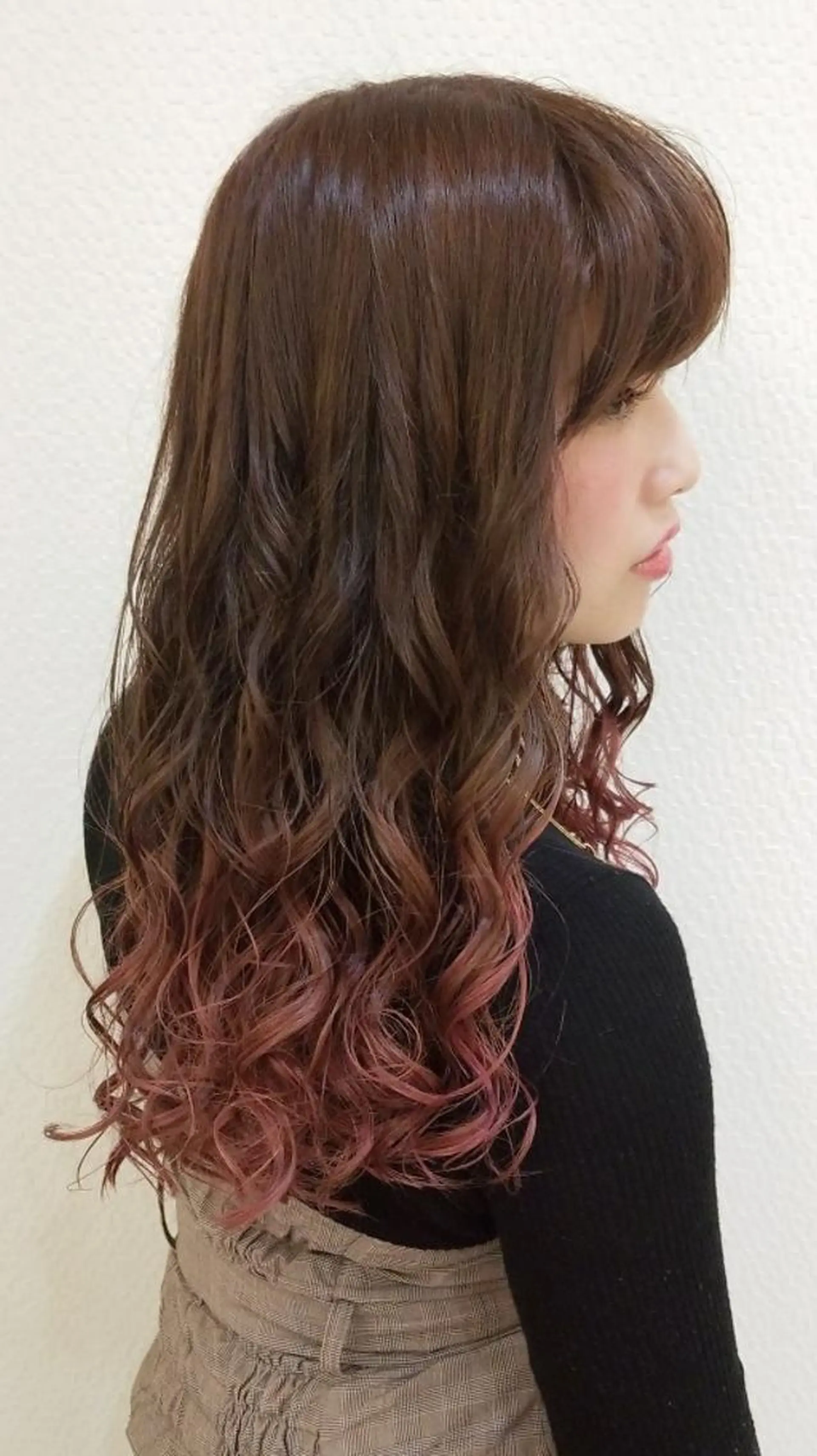 ロング カラー グラデーションカラー ピンクカラー カット ヘアカラー Le Lien カジのヘアスタイル