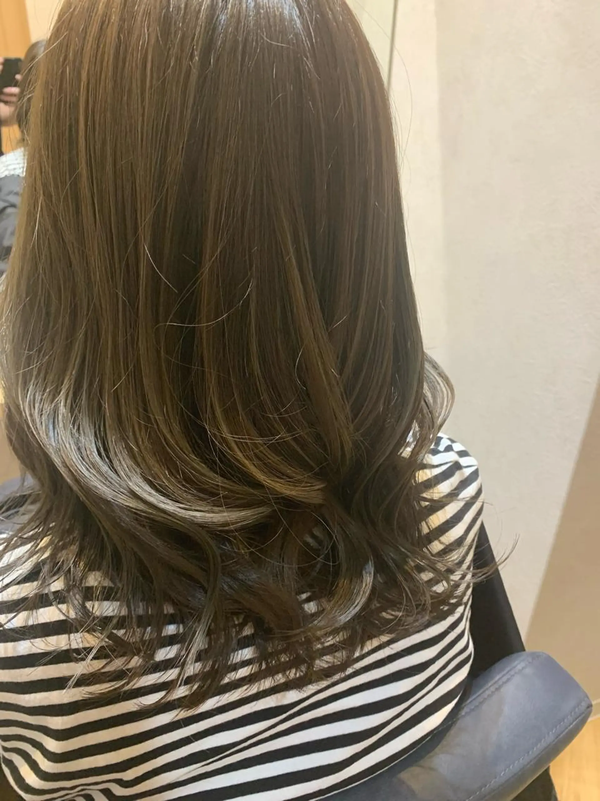 セミロング newiネウィ _naoのヘアスタイル