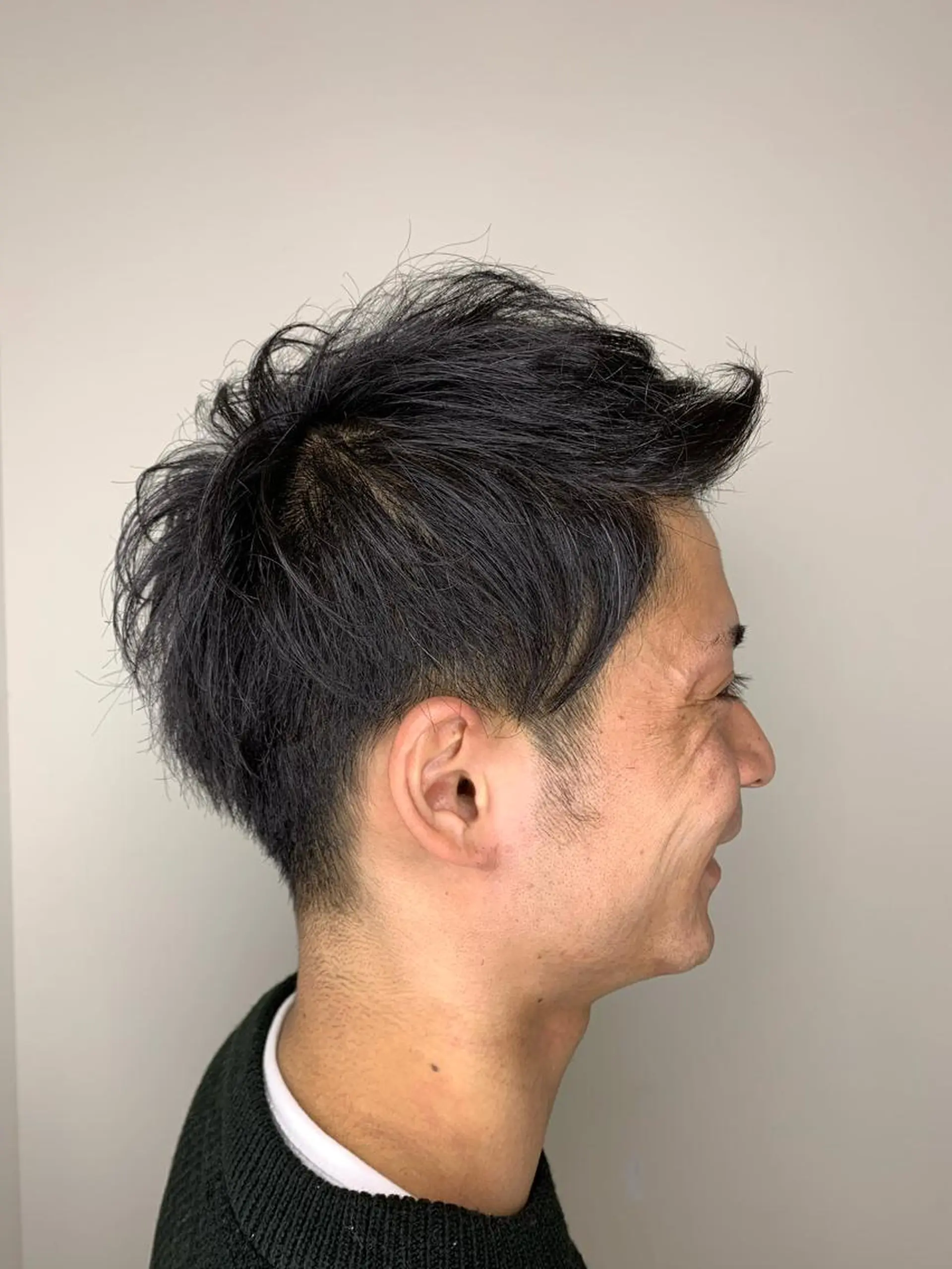 メンズ アップバング 刈り上げ 特殊カラー/ブリーチ 道満ゆいなのヘアスタイル