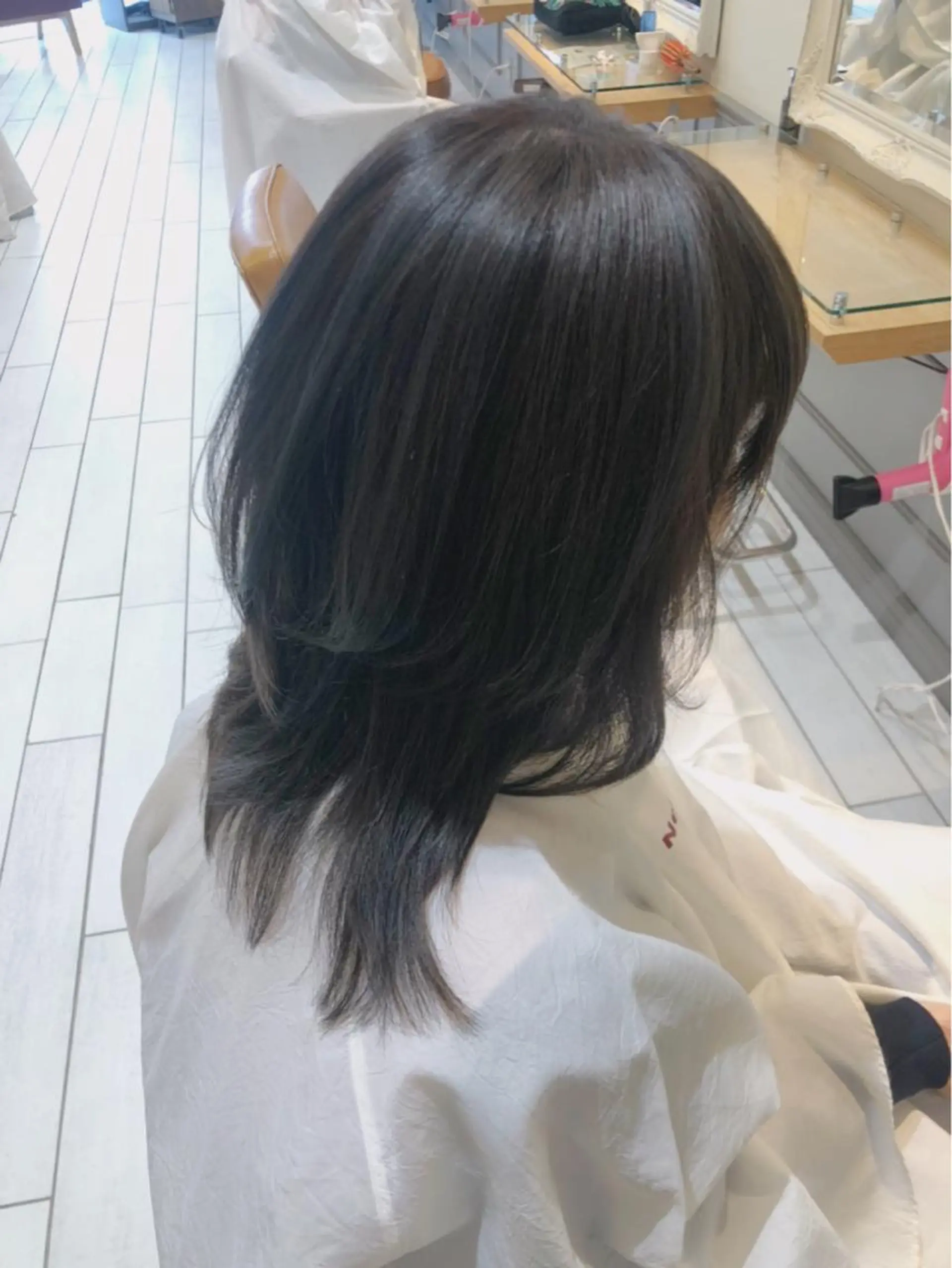 セミロング ハイライト ウルフカット カット ヘアカラー トリートメント MeL 横浜/ ＭＩＨＯのヘアスタイル