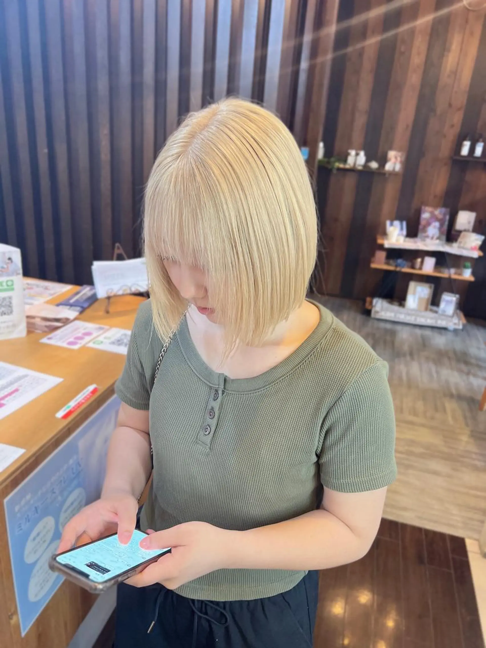 ミディアム ヘアカラー 具志 正太のヘアスタイル