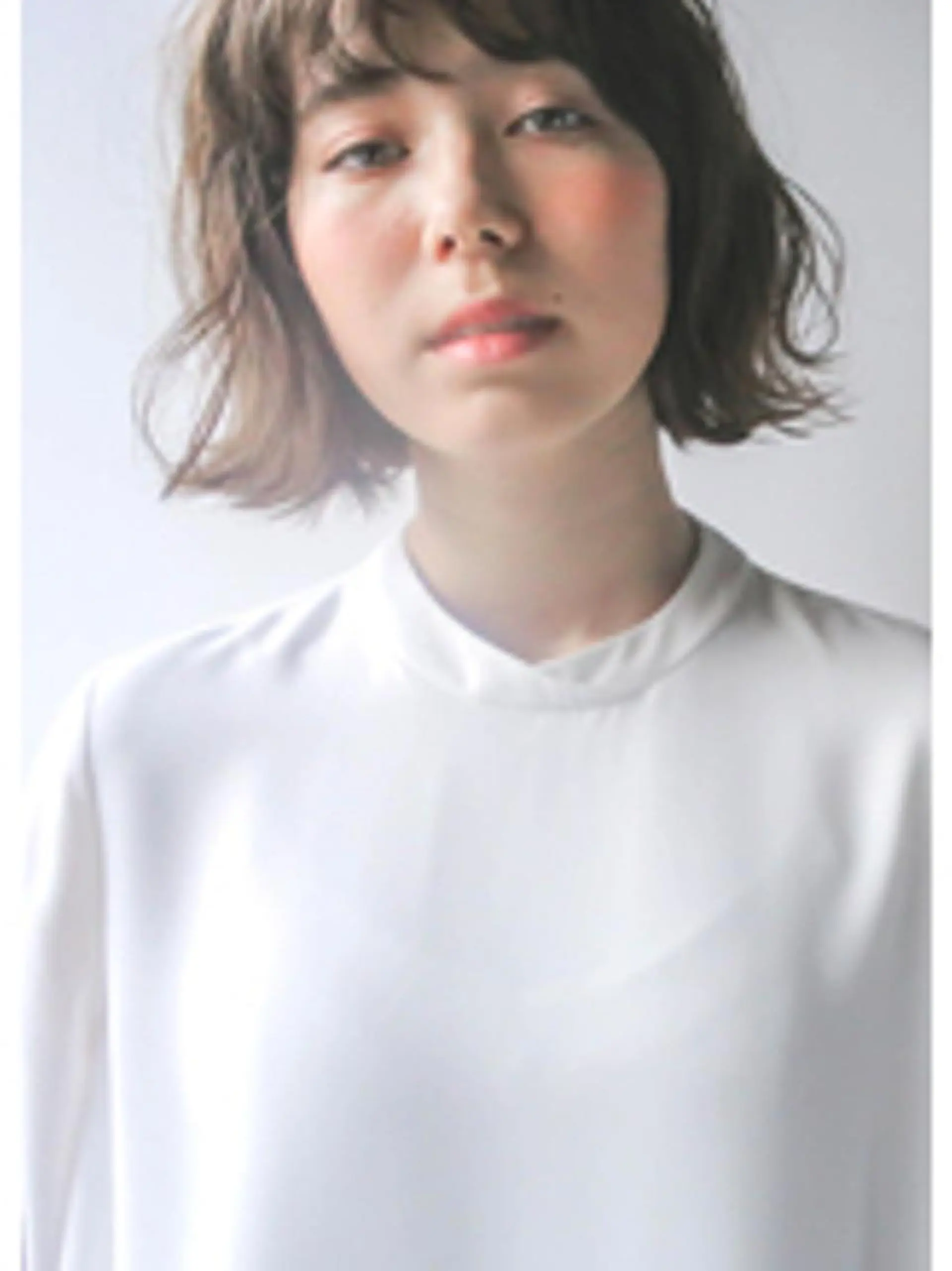 ショート カラー グレージュ 外国人風カラー ヘアデザイン ヴェルダのヘアスタイル