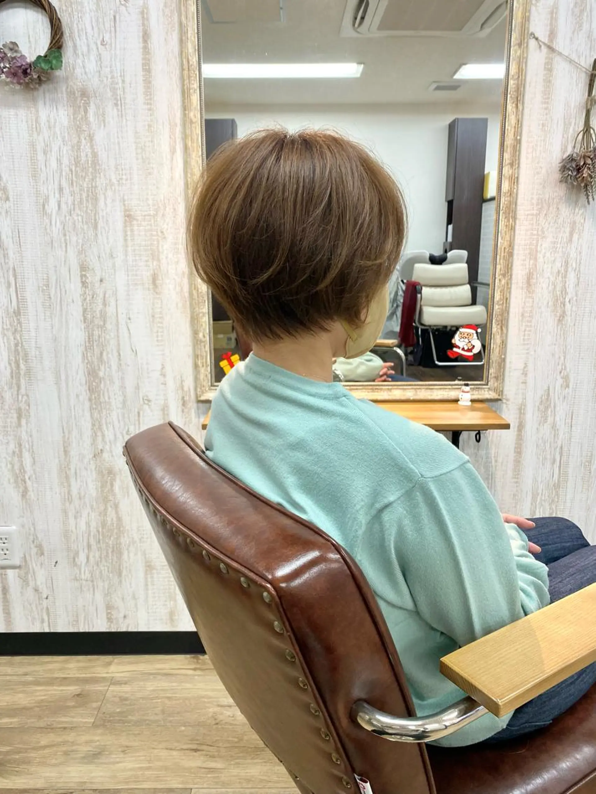 ショート 🫧‪白髪ぼかし かとうよしき🫧のヘアスタイル