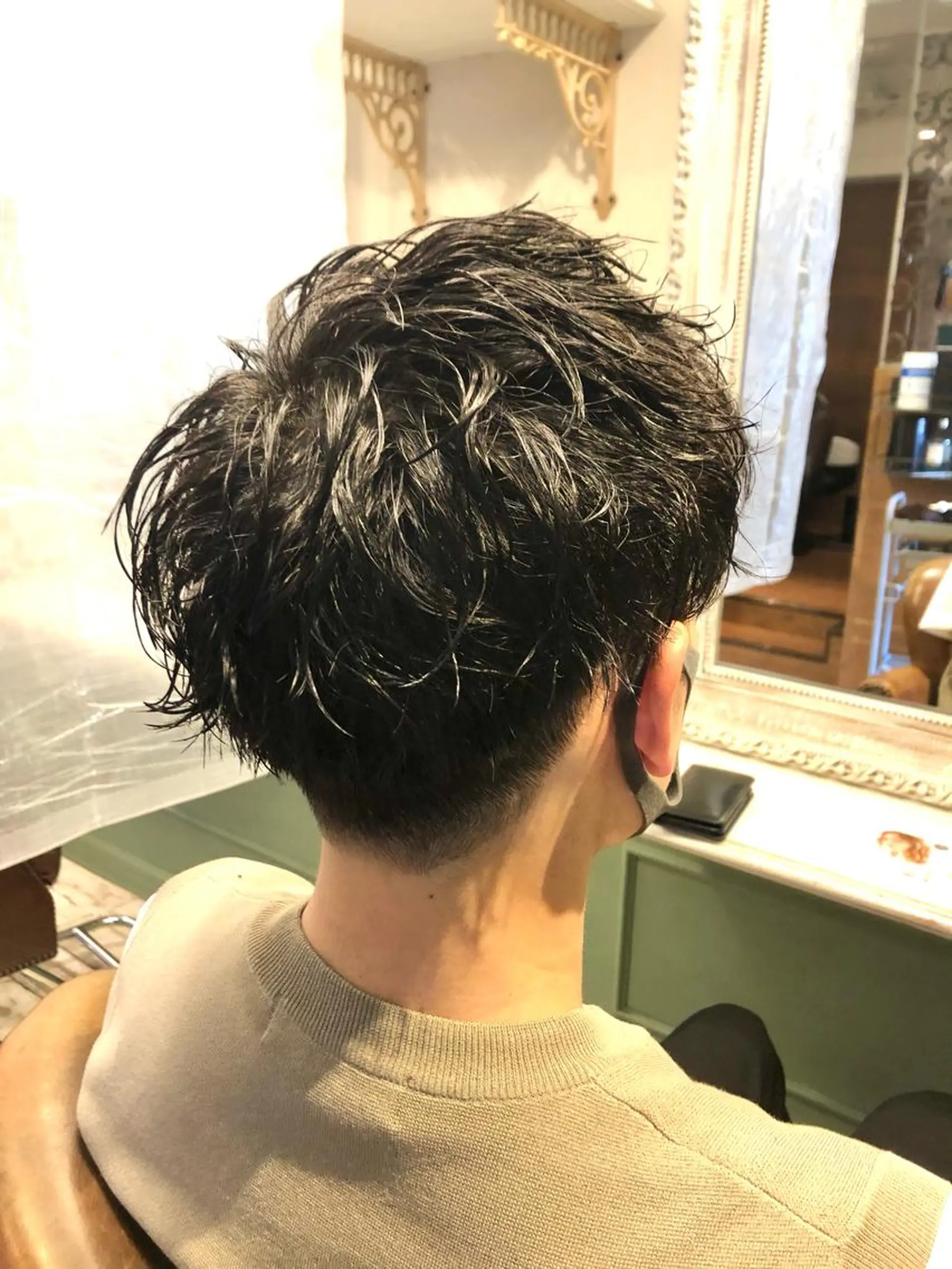 ショート パーマ メンズ カット パーマ ヘッドスパ 岩谷 愛依のヘアスタイル