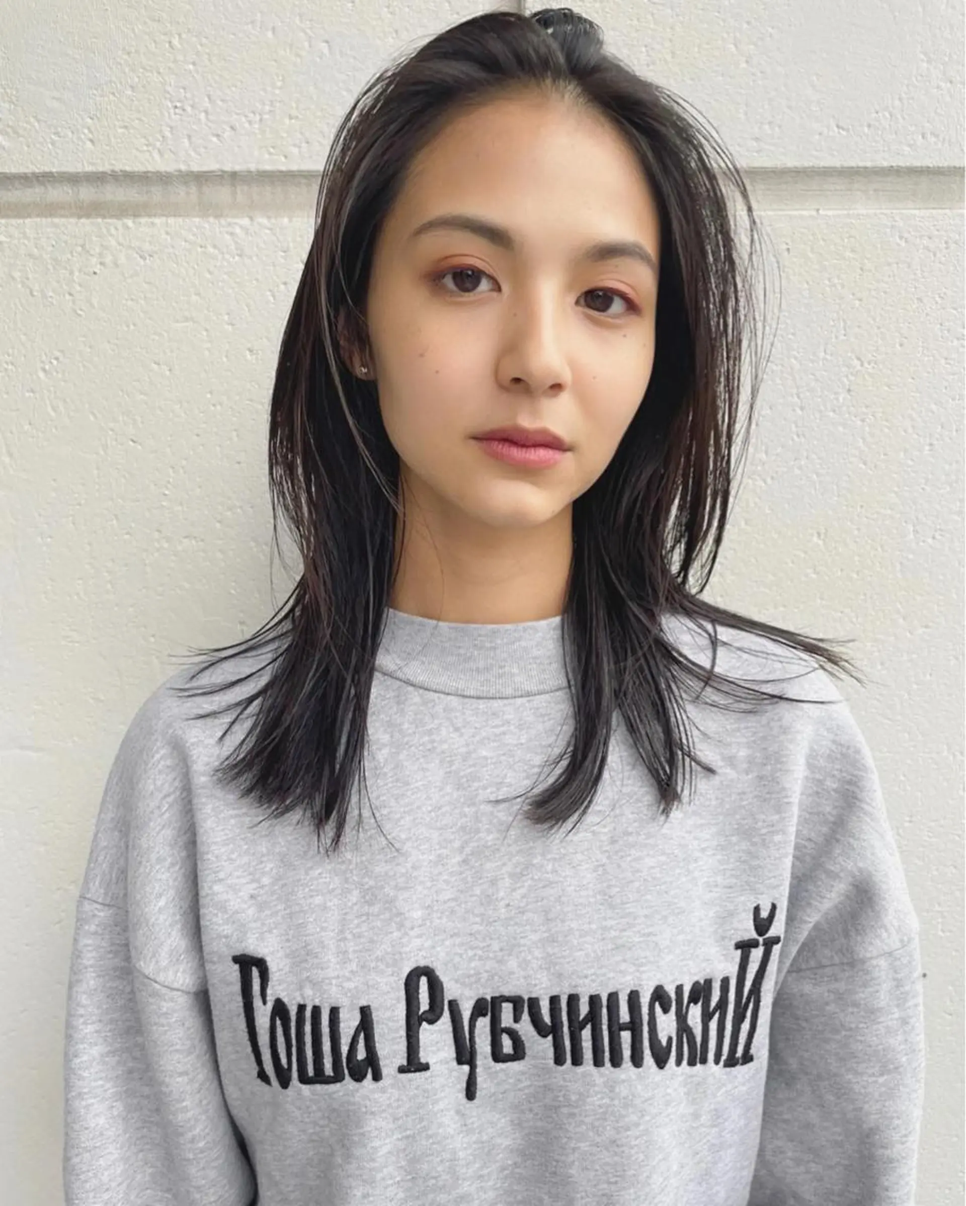 セミロング カラー カット ヘアカラー トリートメント Loom.所属・村上雅人 ナチュラルモードのヘアスタイル