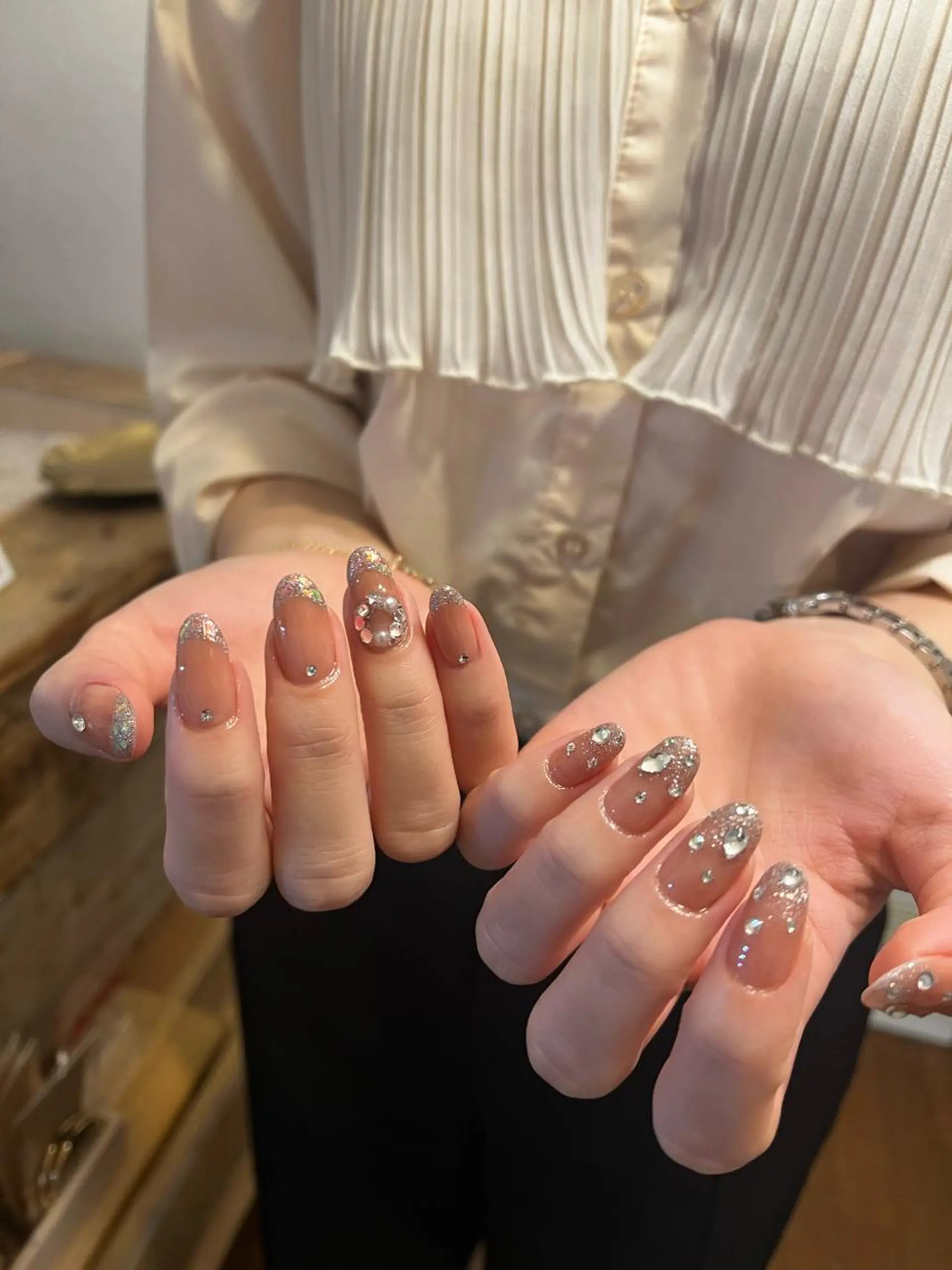 ネイル ハンドネイル フットネイル ハンドケア Nes.Nail所属・Miyagi Asamiのネイルデザイン