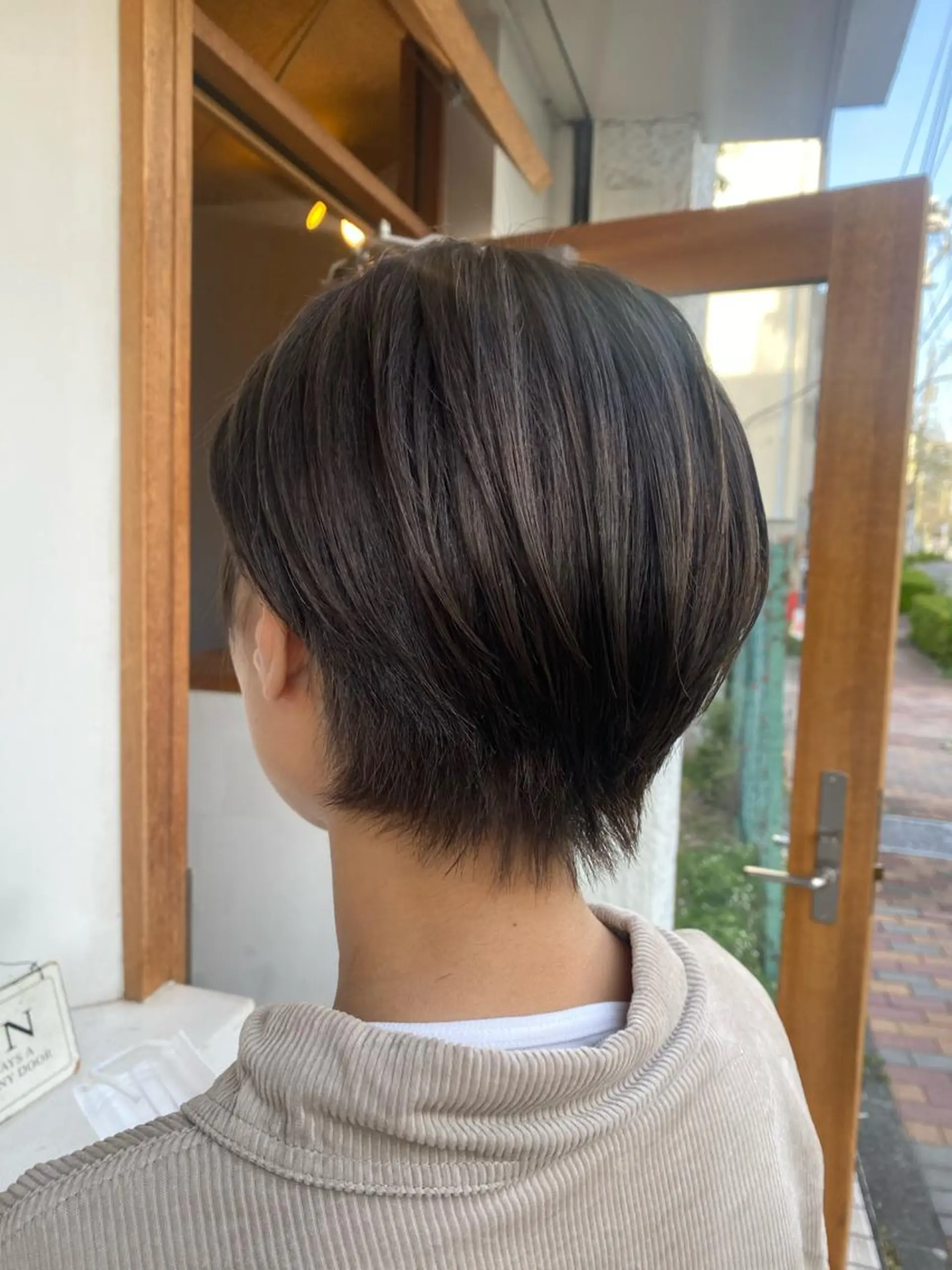 ショート カラー ブリーチ 透明感カラー グレージュ ヘアカラー トリートメント 立花 ふたば🌱のヘアスタイル