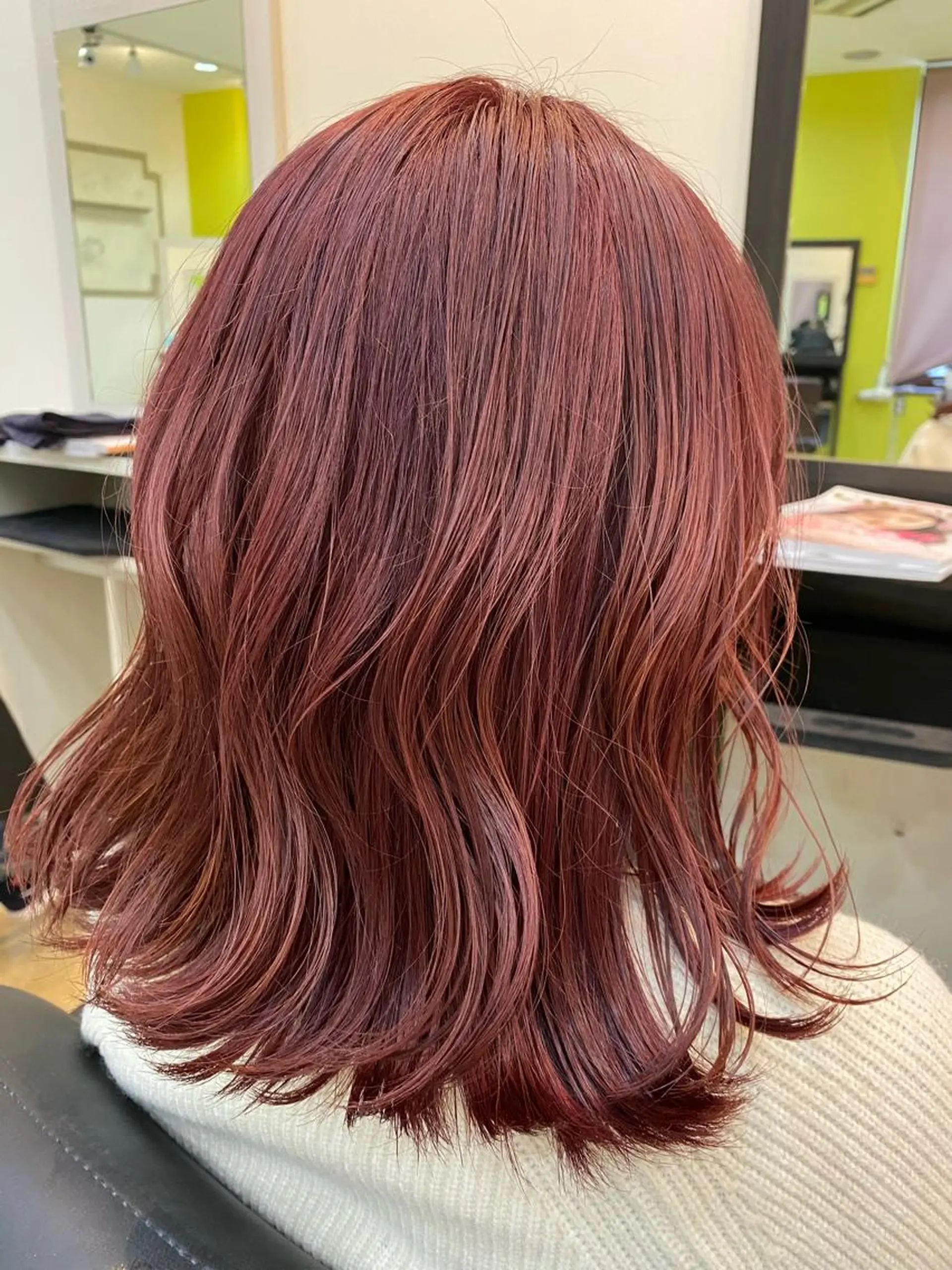ミディアム カラー ピンクカラー レッドカラー wa daのヘアスタイル