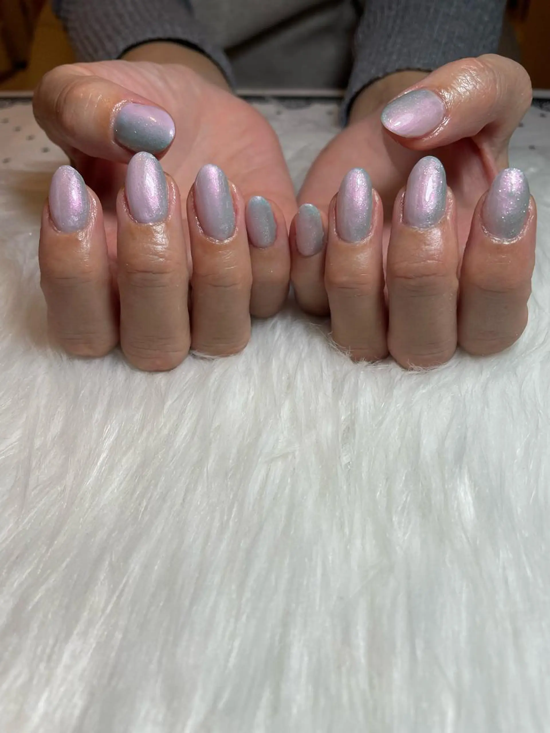 ネイル グラデーション 大袋駅東口徒歩2分 alivioのネイルデザイン